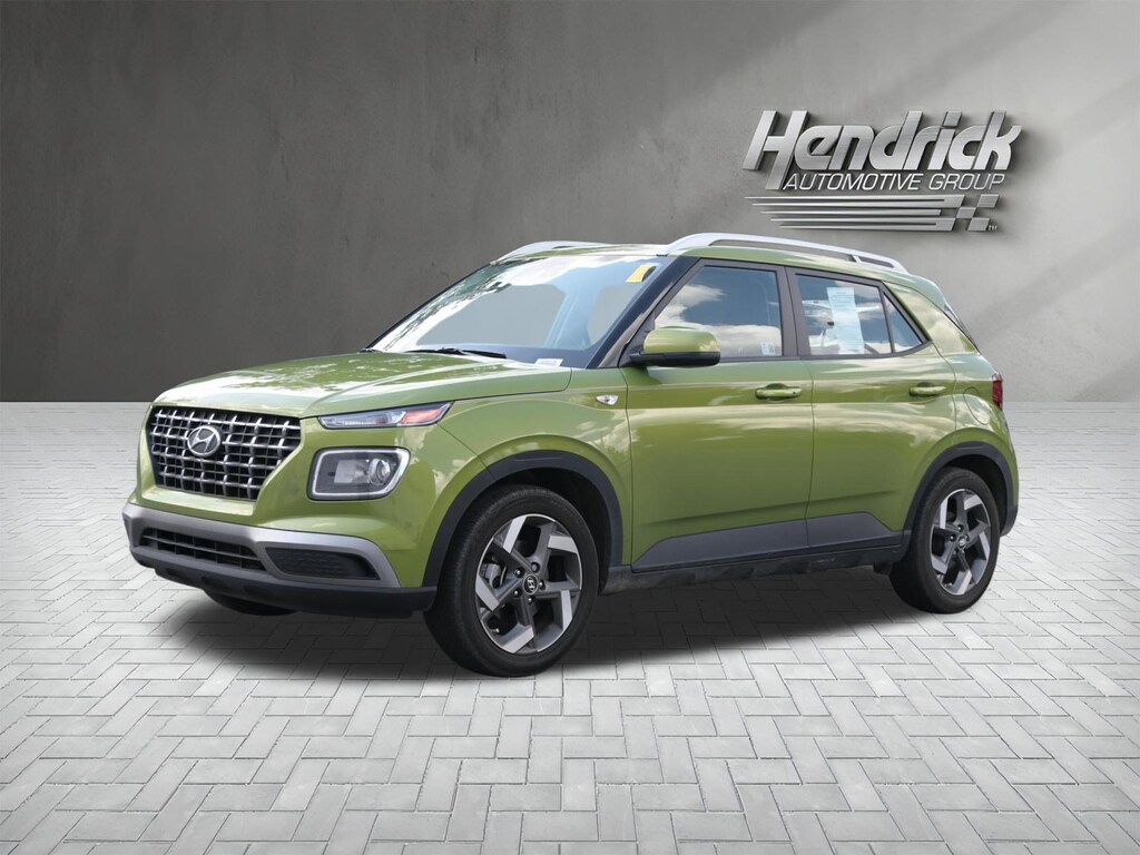Used 2024 Hyundai Venue SEL SUV