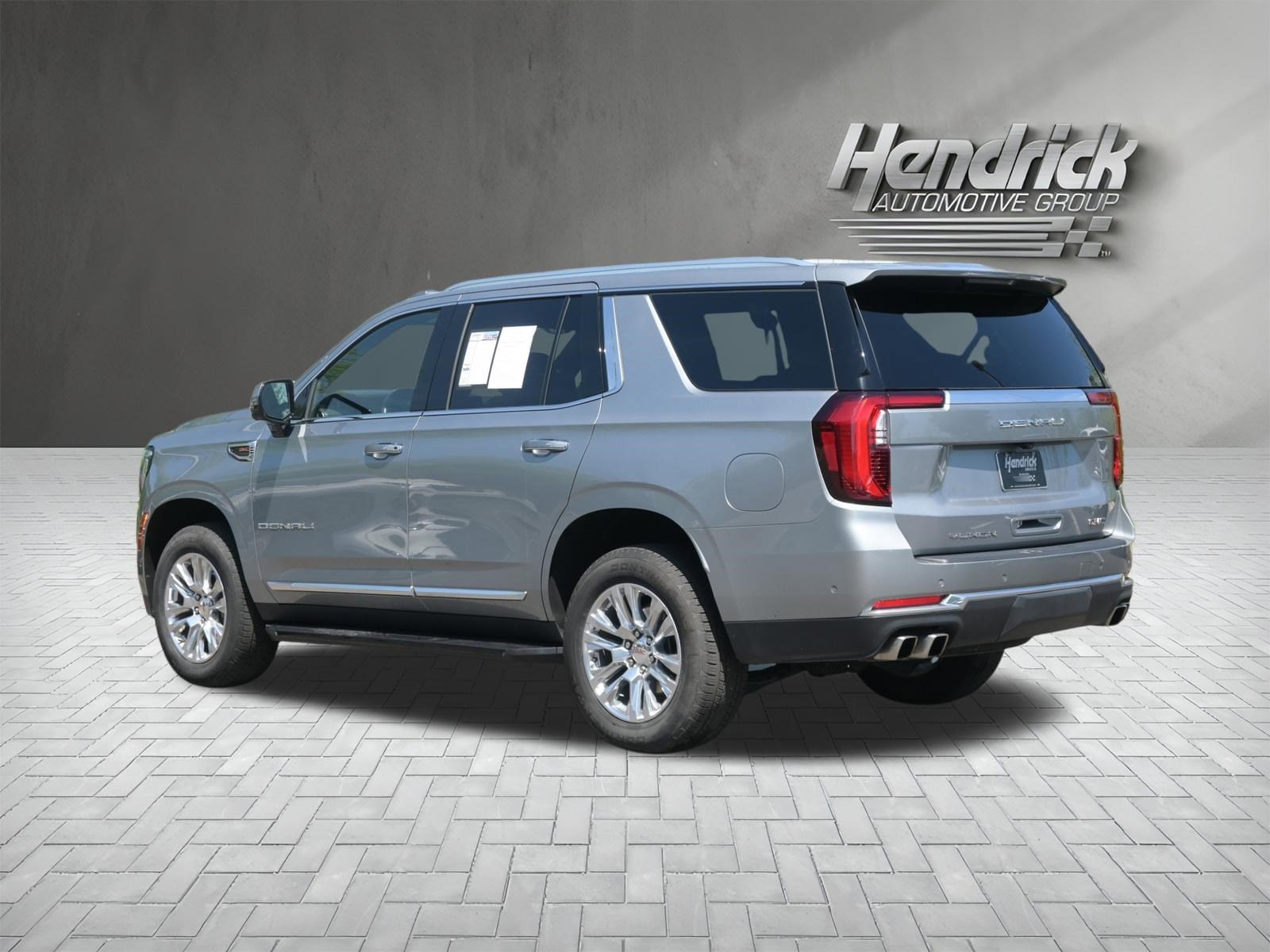 2025 GMC Yukon Denali photo 5