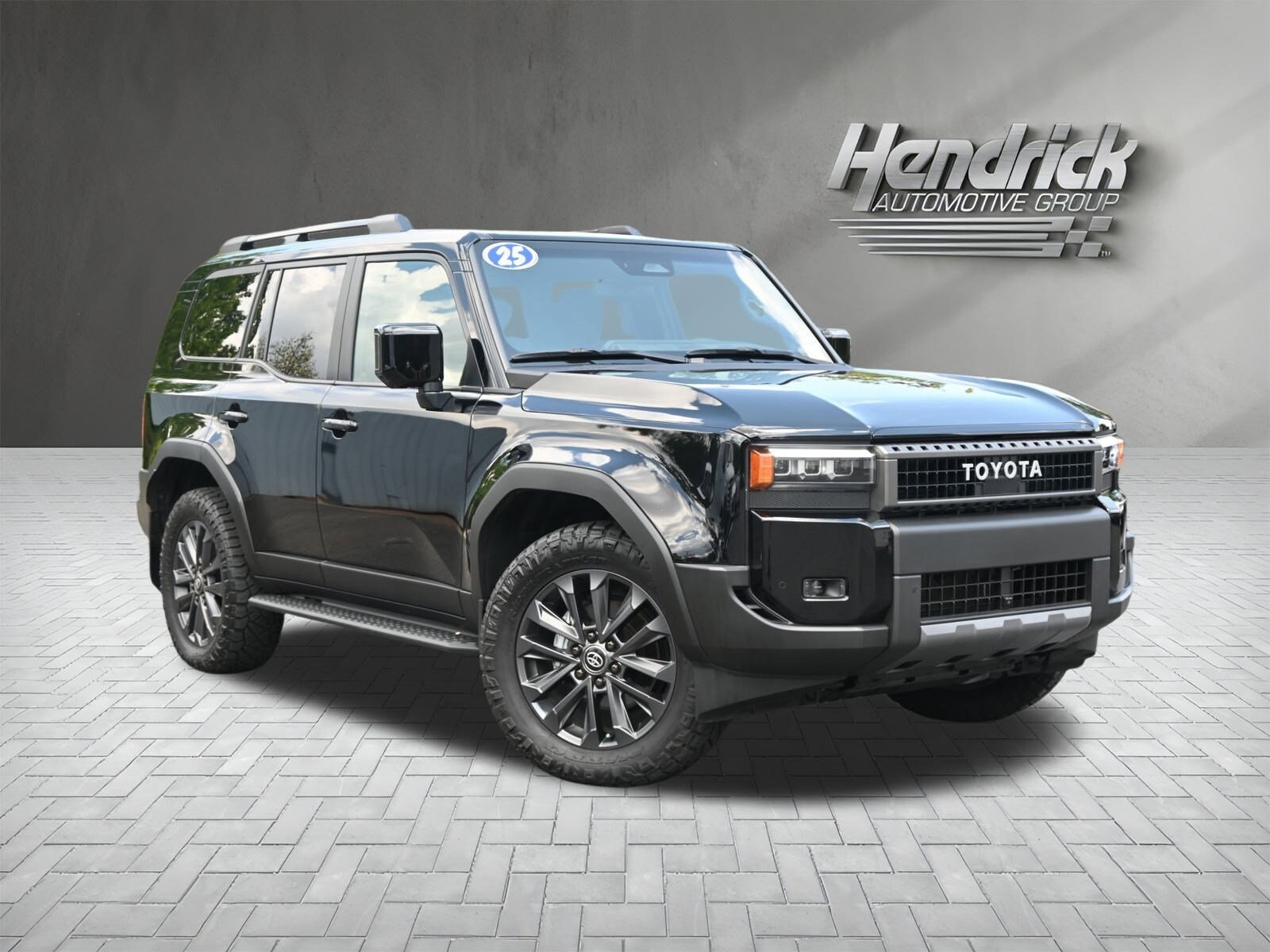 2025 Toyota Land Cruiser photo 2