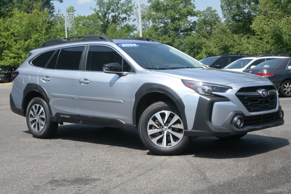 Used 2025 Subaru Outback Premium SUV