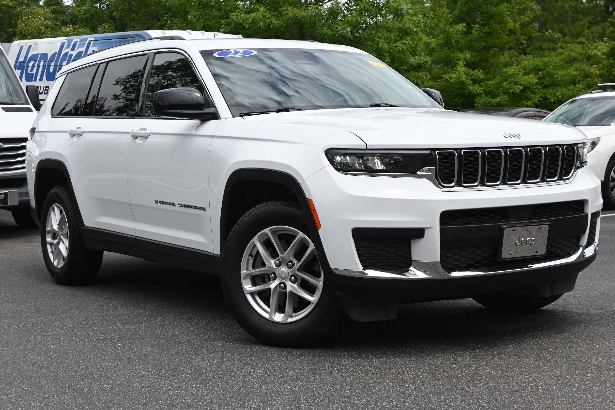Used 2022 Jeep Grand Cherokee L Laredo with VIN 1C4RJJAG1N8552699 for sale in Hoover, AL