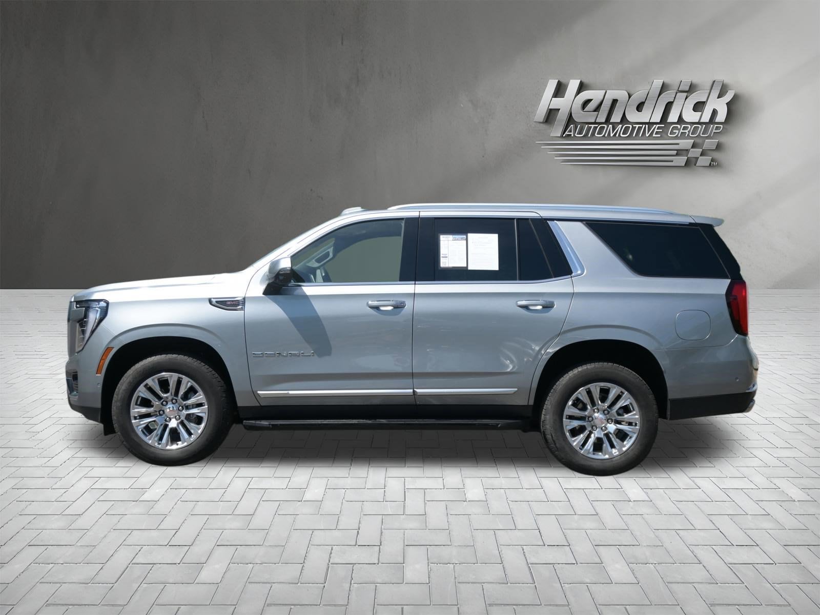 2025 GMC Yukon Denali photo 4