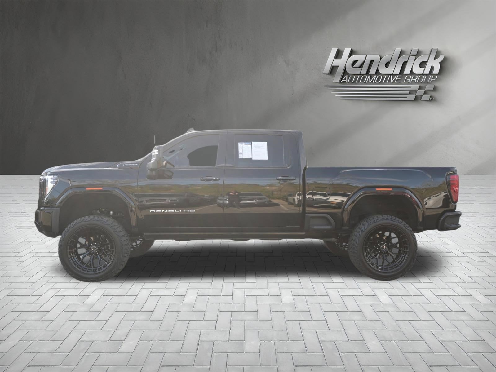 2025 GMC Sierra 2500HD Denali Ultimate photo 4