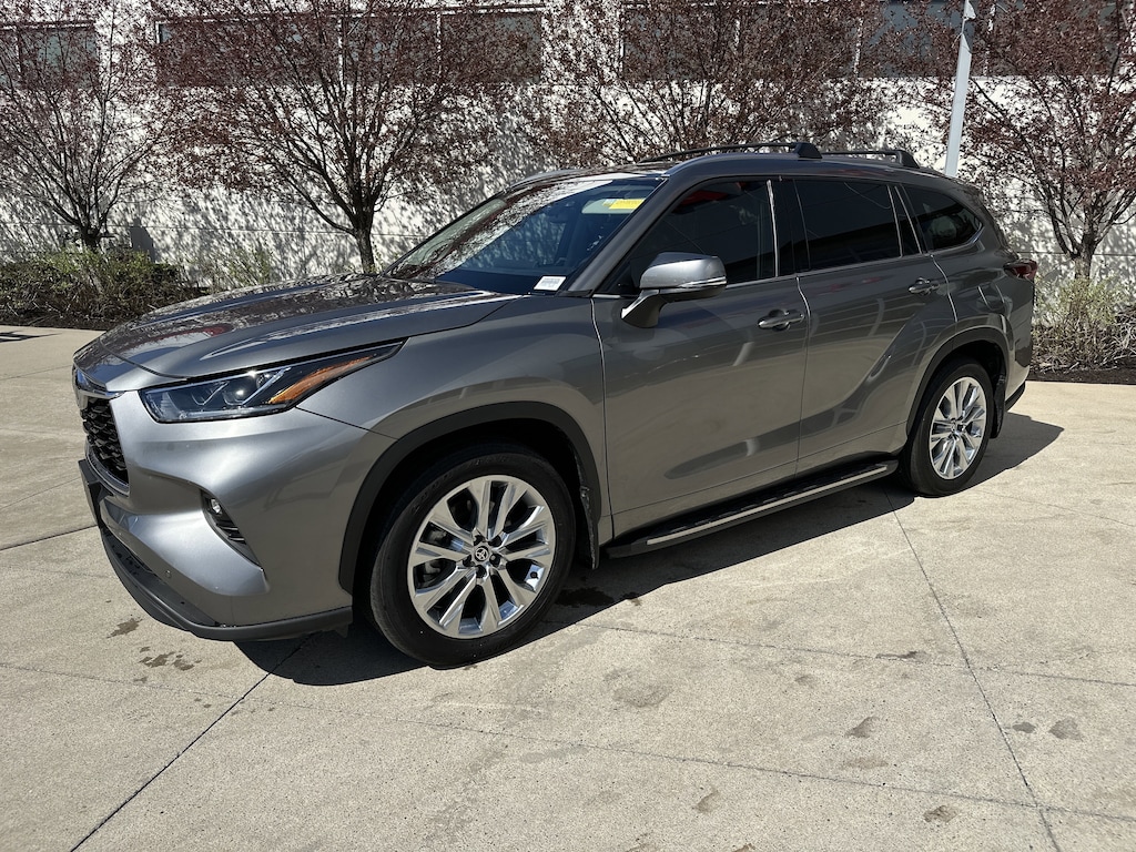 Certified 2025 Toyota Highlander Limited SUV