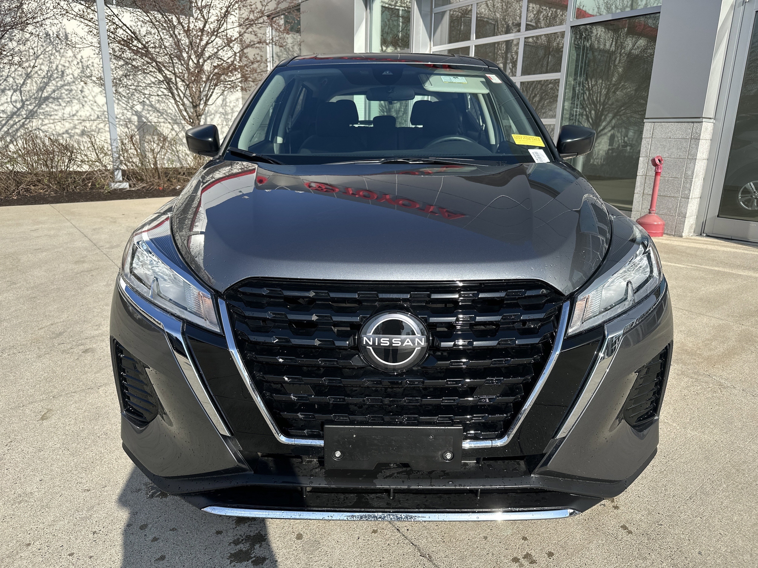 2025 Nissan Kicks Play S photo 4