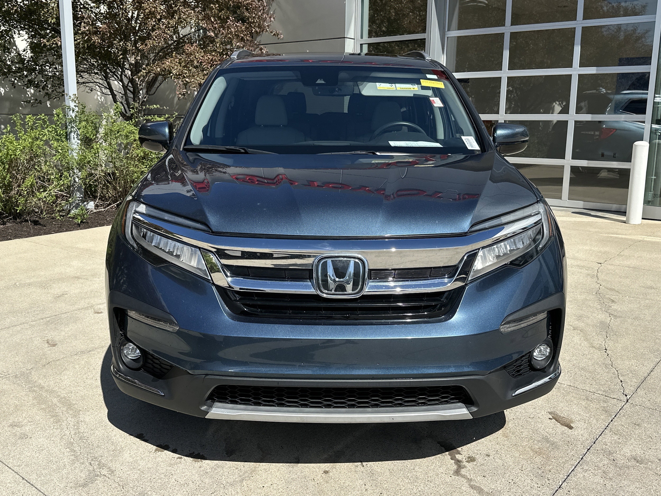 2021 Honda Pilot Touring 7-Passenger photo 4