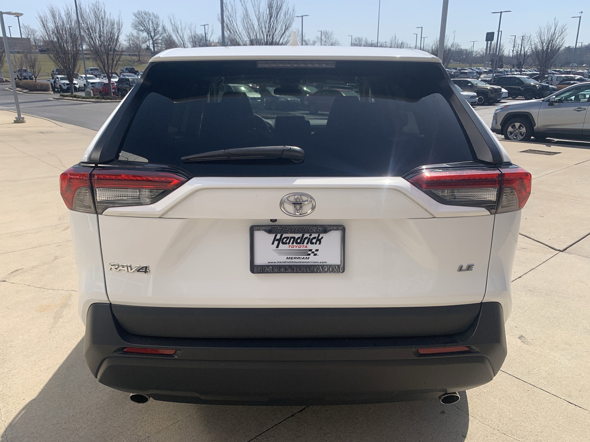 2024 Toyota RAV4 LE photo 3