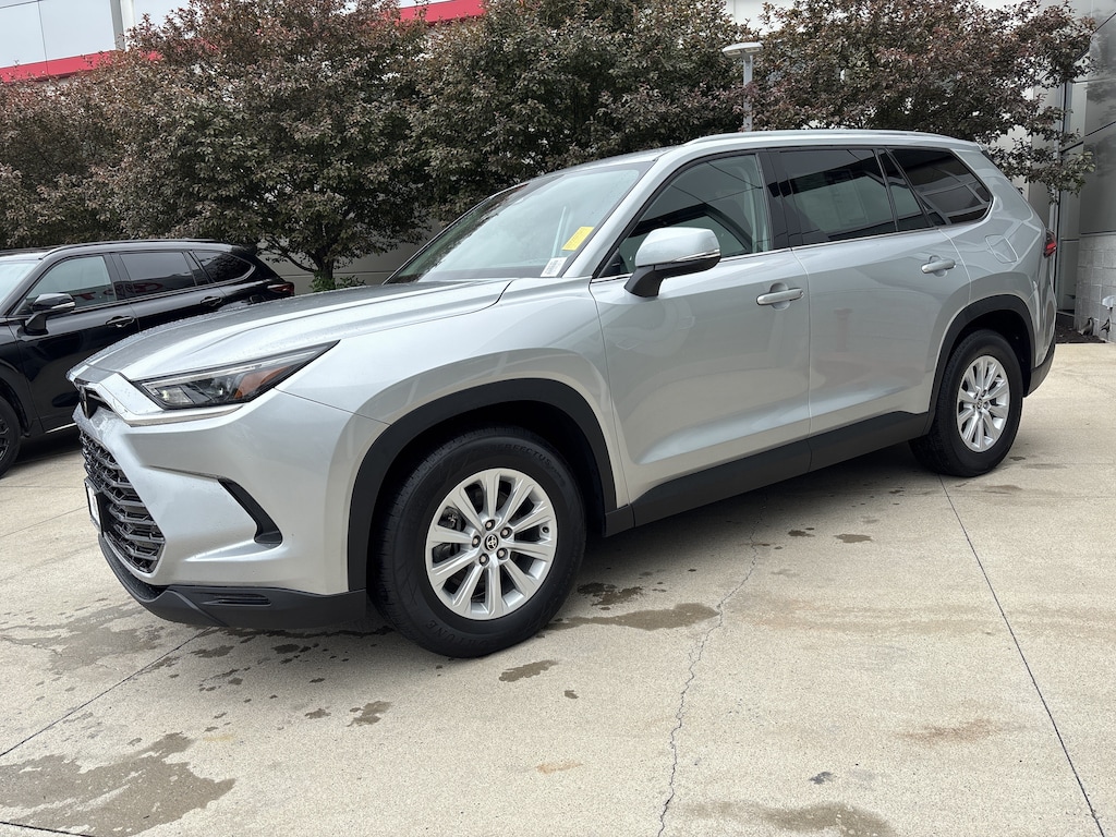 Certified 2025 Toyota Grand Highlander XLE SUV