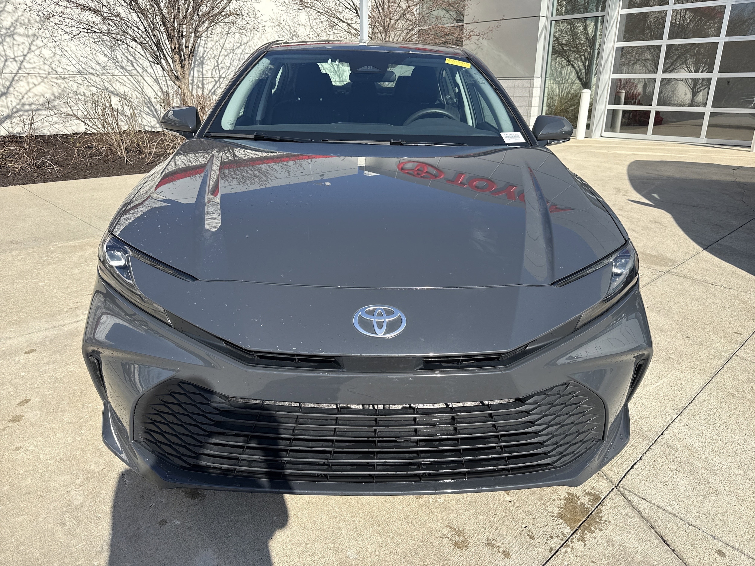 2025 Toyota Camry LE photo 5