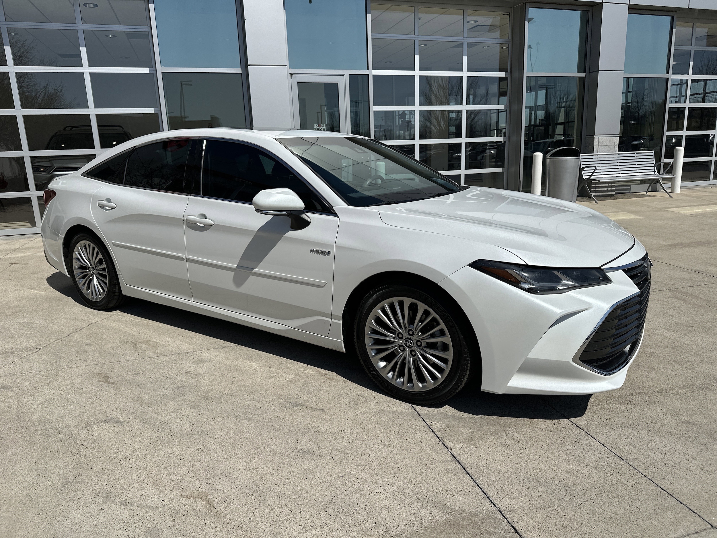 Used 2020 Toyota Avalon Limited with VIN 4T1C21FB5LU015768 for sale in Kansas City