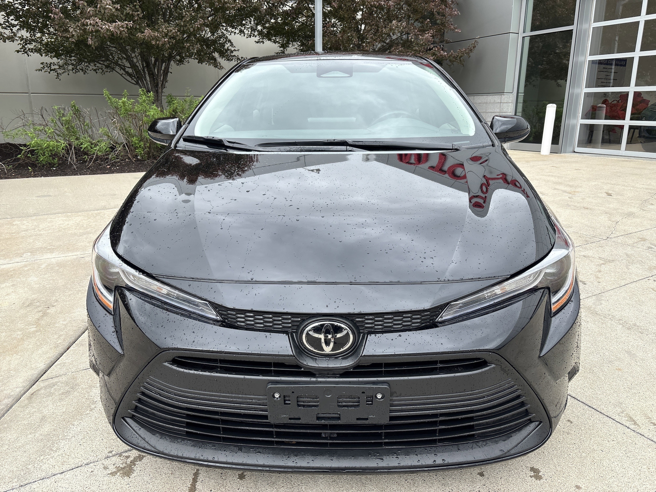 2025 Toyota Corolla LE photo 5