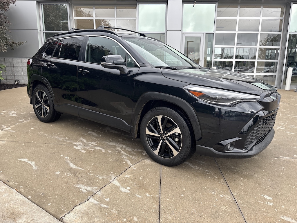 Used 2025 Toyota Corolla Cross Hybrid XSE SUV