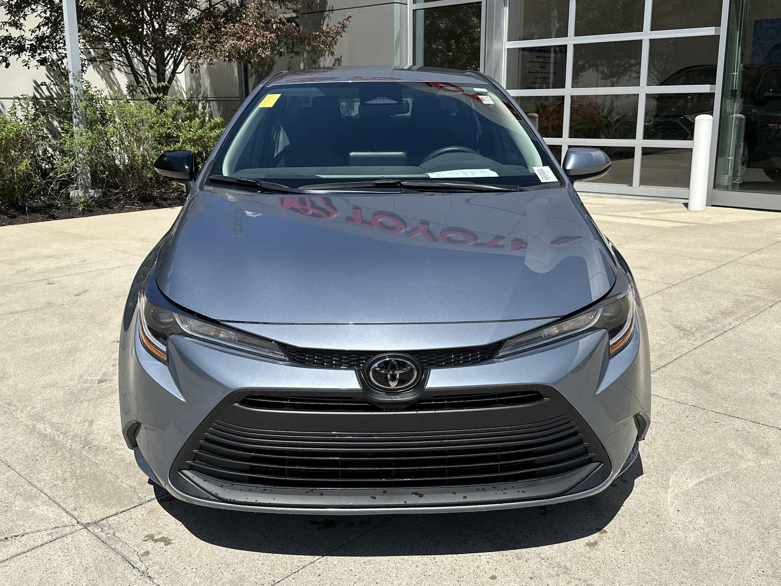 2023 Toyota Corolla LE photo 5