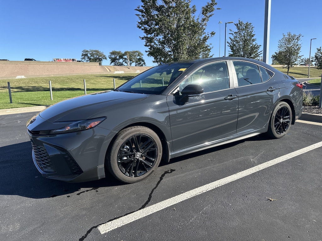 Used 2025 Toyota Camry SE Sedan