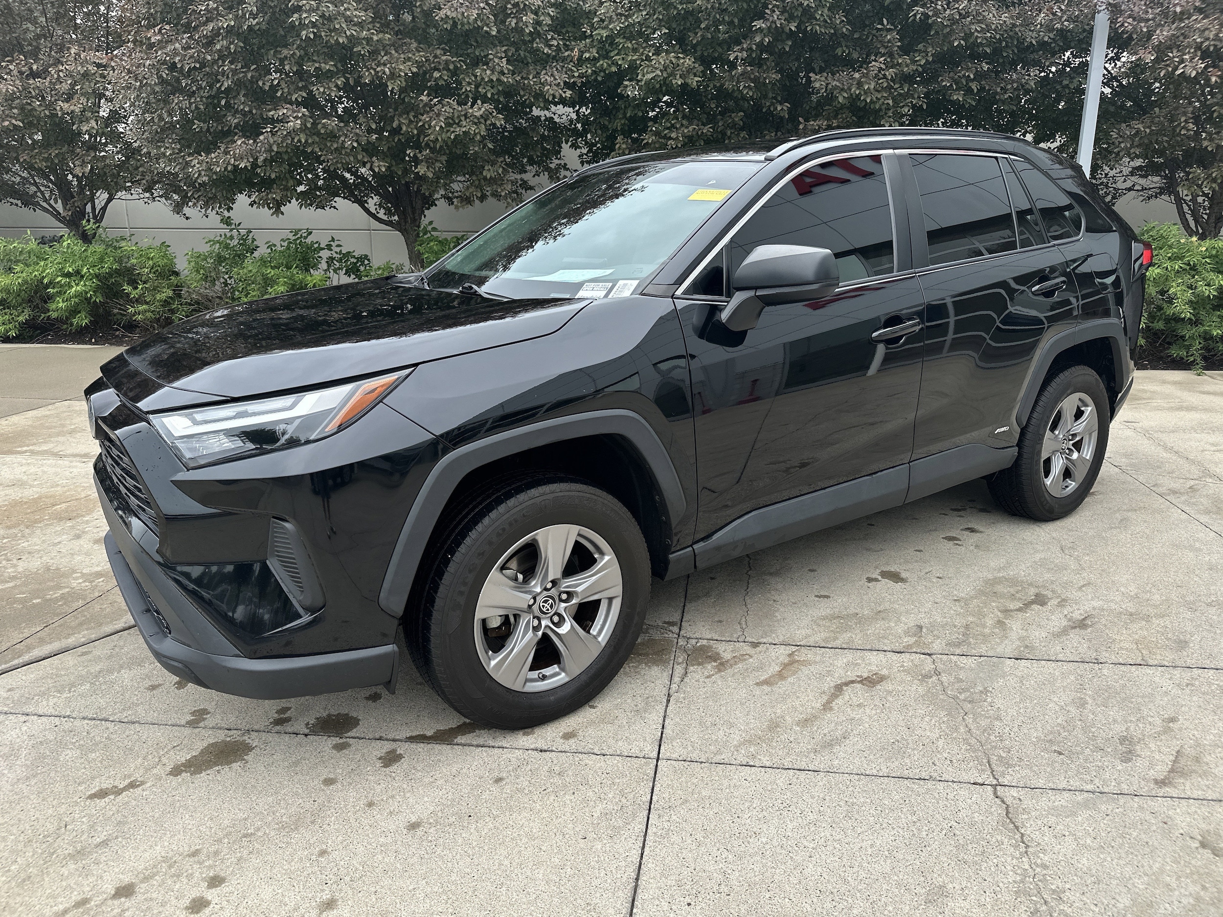 Toyota RAV4 Hybrid LE