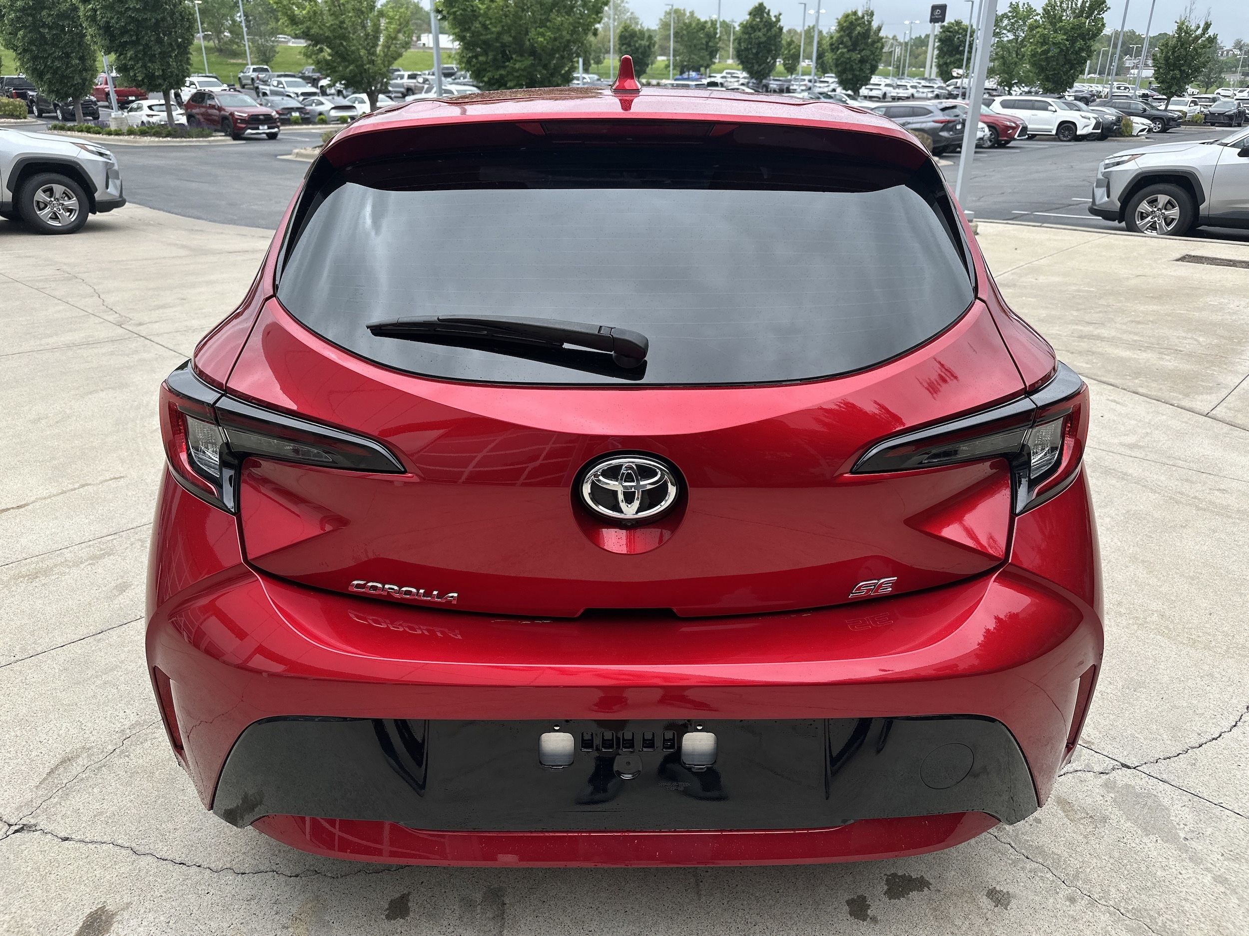 2025 Toyota Corolla Hatchback SE photo 6