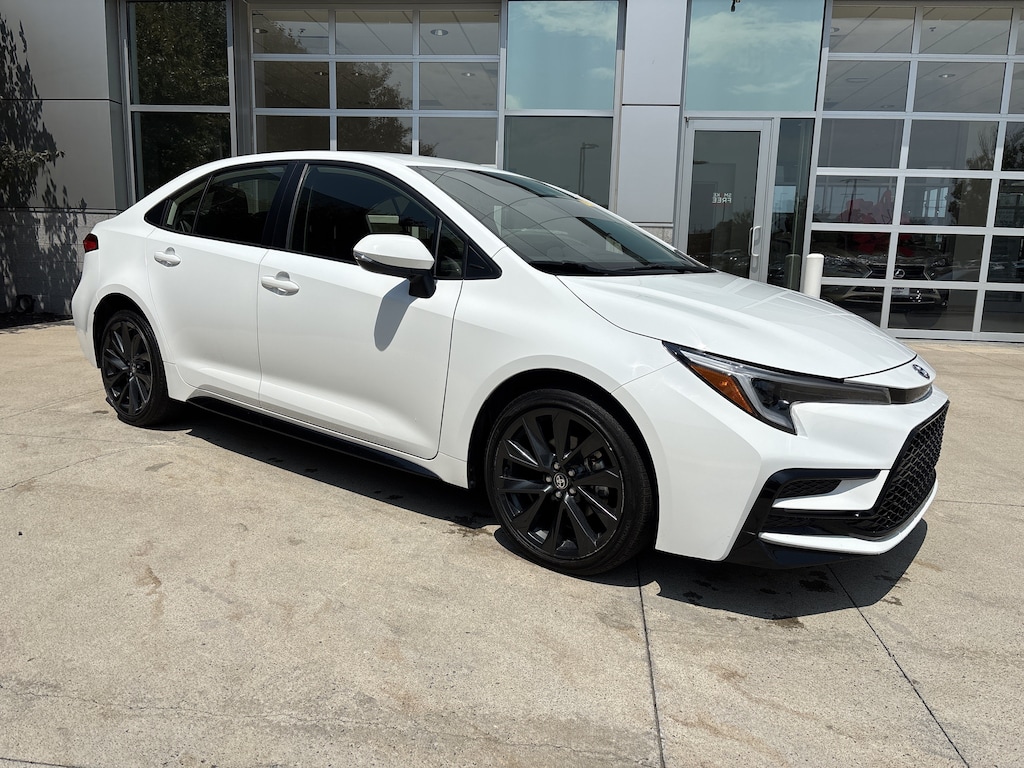 Certified 2025 Toyota Corolla Hybrid SE Sedan