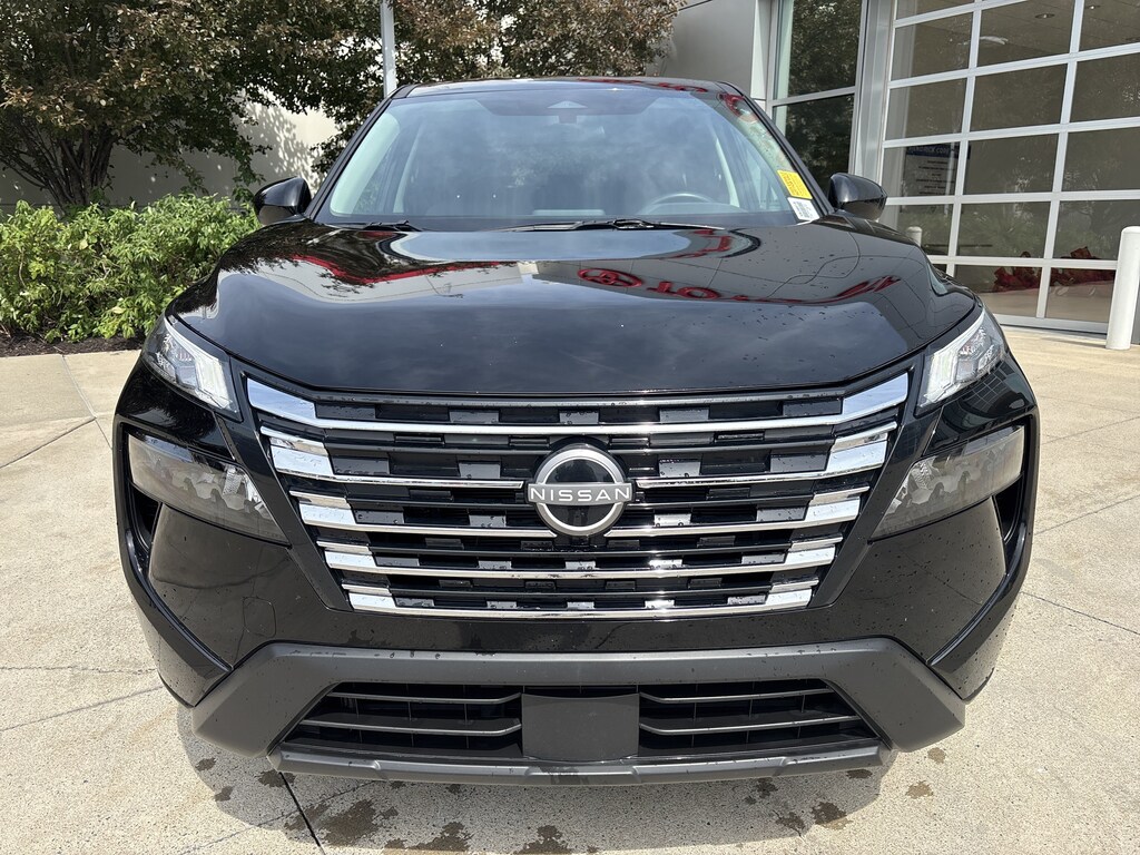 Used 2025 Nissan Rogue SV SUV