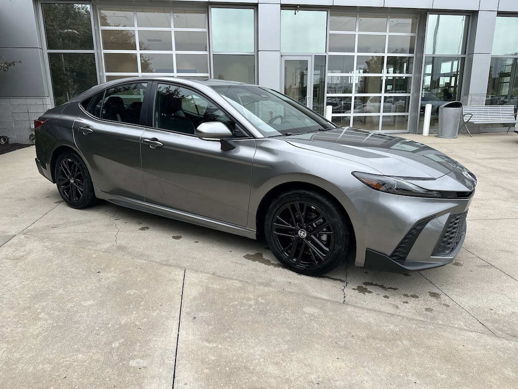 Certified 2025 Toyota Camry SE Sedan