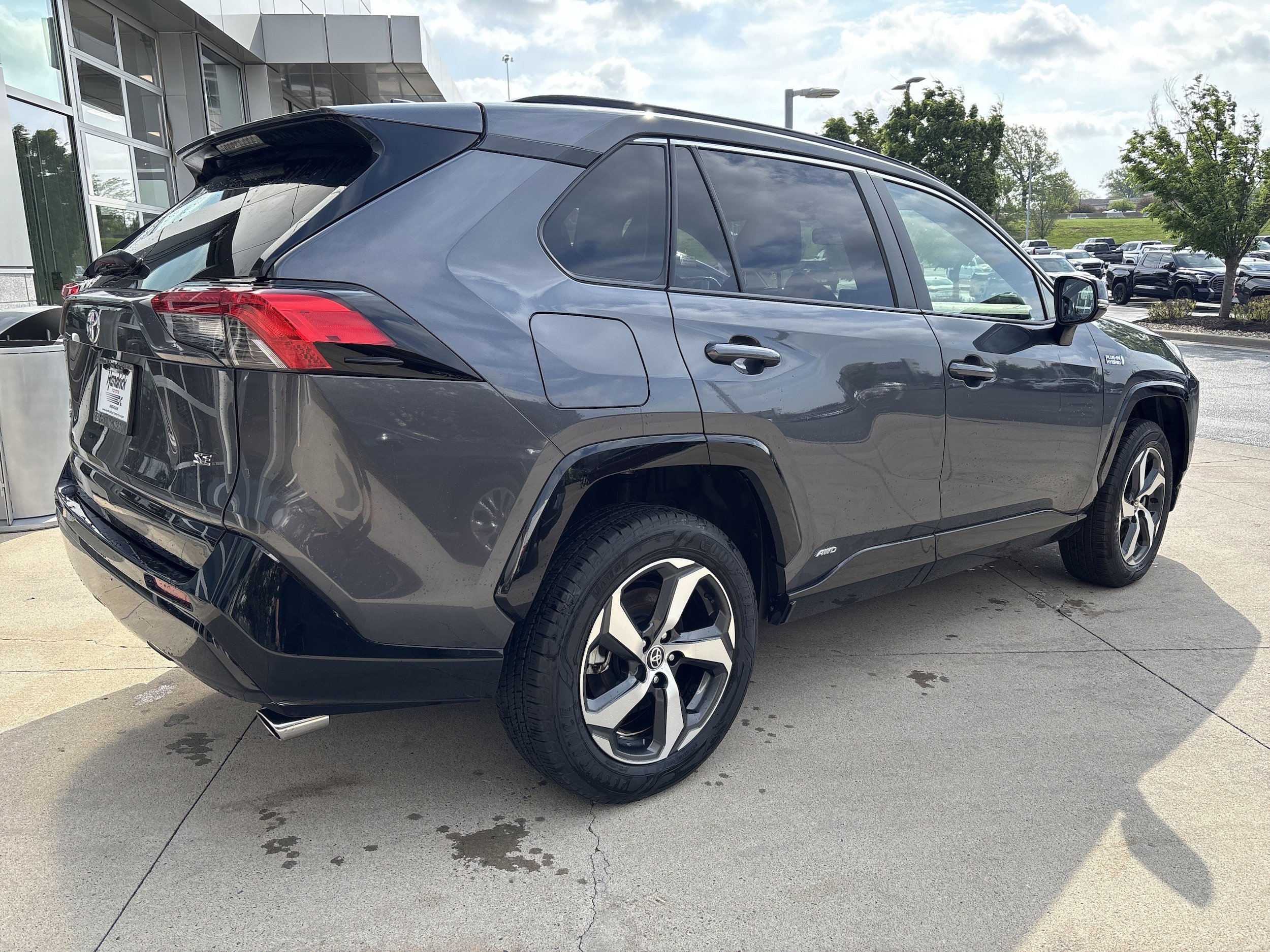 2023 Toyota RAV4 Prime SE photo 4