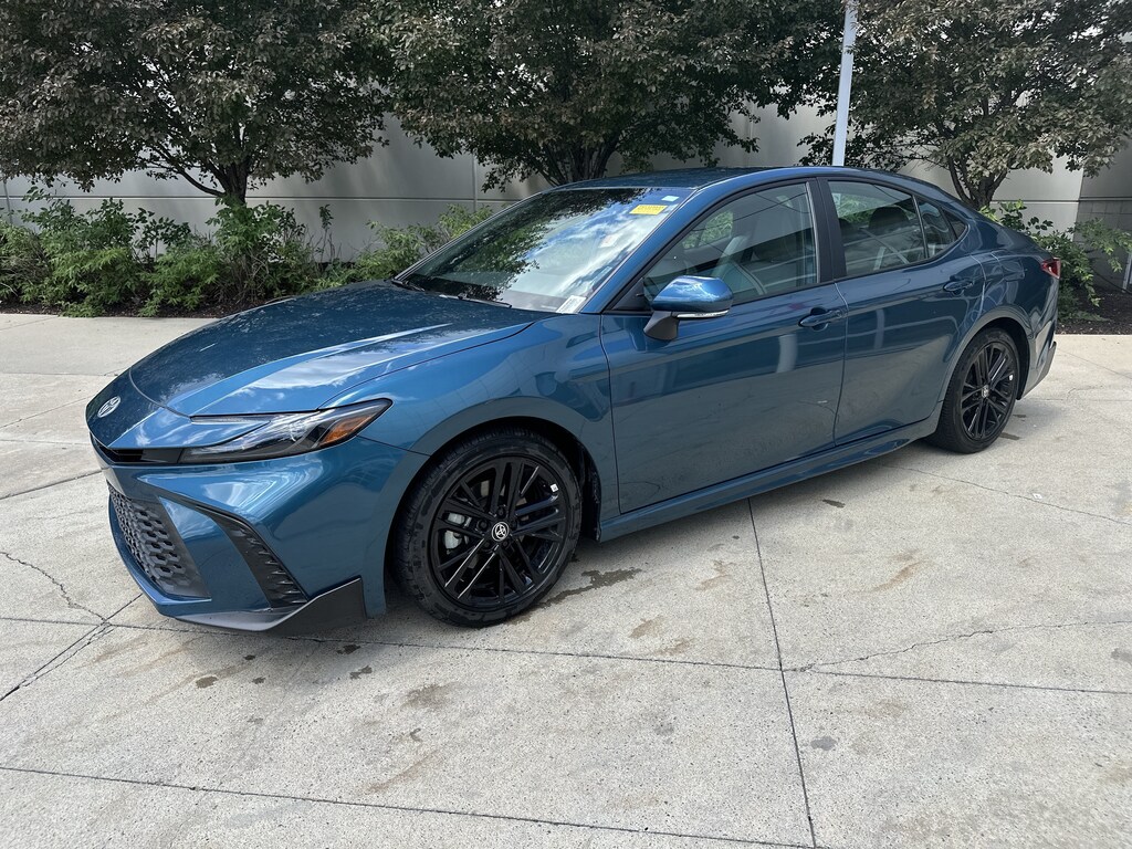 Certified 2025 Toyota Camry SE Sedan