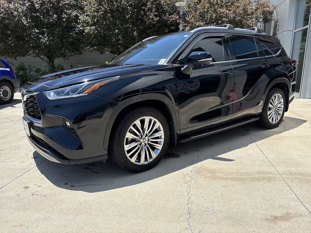Certified 2023 Toyota Highlander Platinum SUV