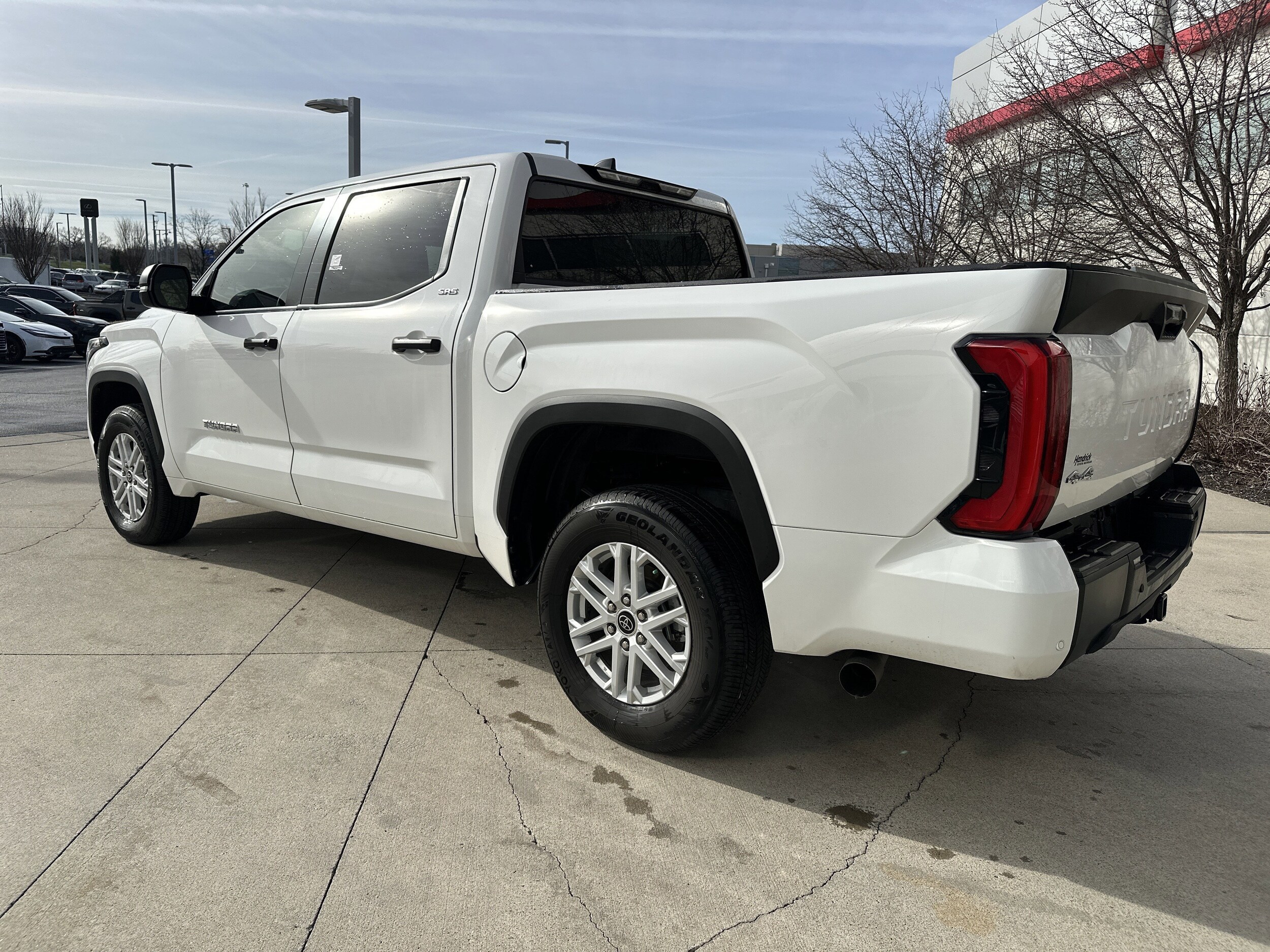 2024 Toyota Tundra 4WD SR5 photo 5