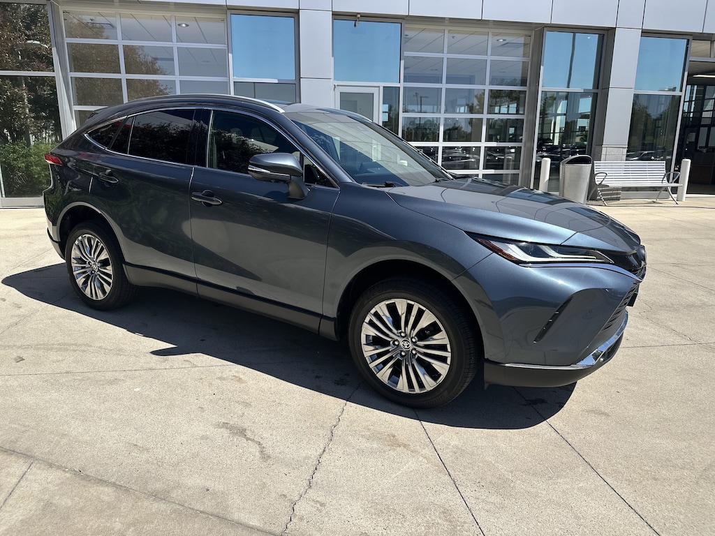 Used 2022 Toyota Venza Limited SUV