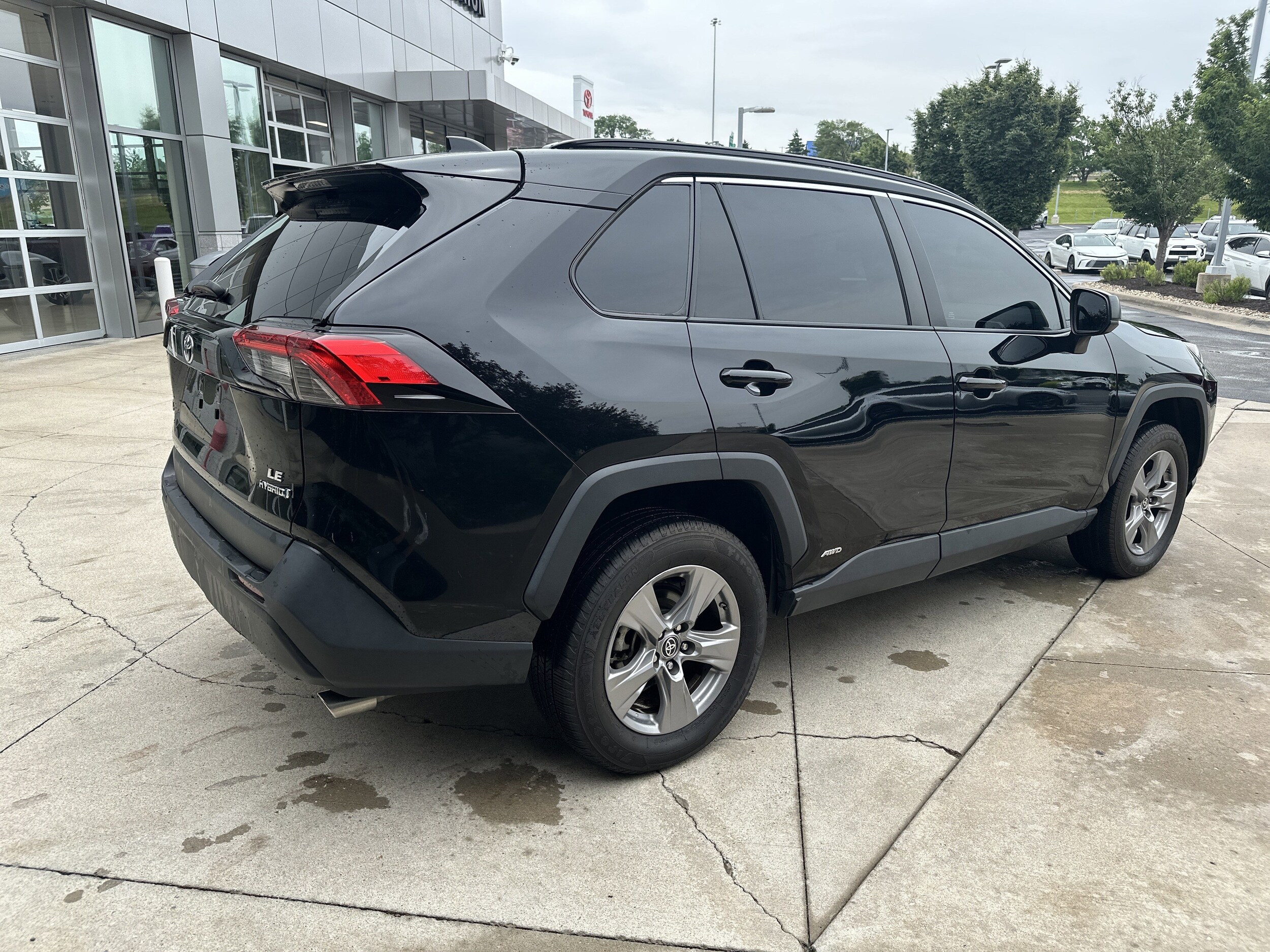 Toyota RAV4 Hybrid LE