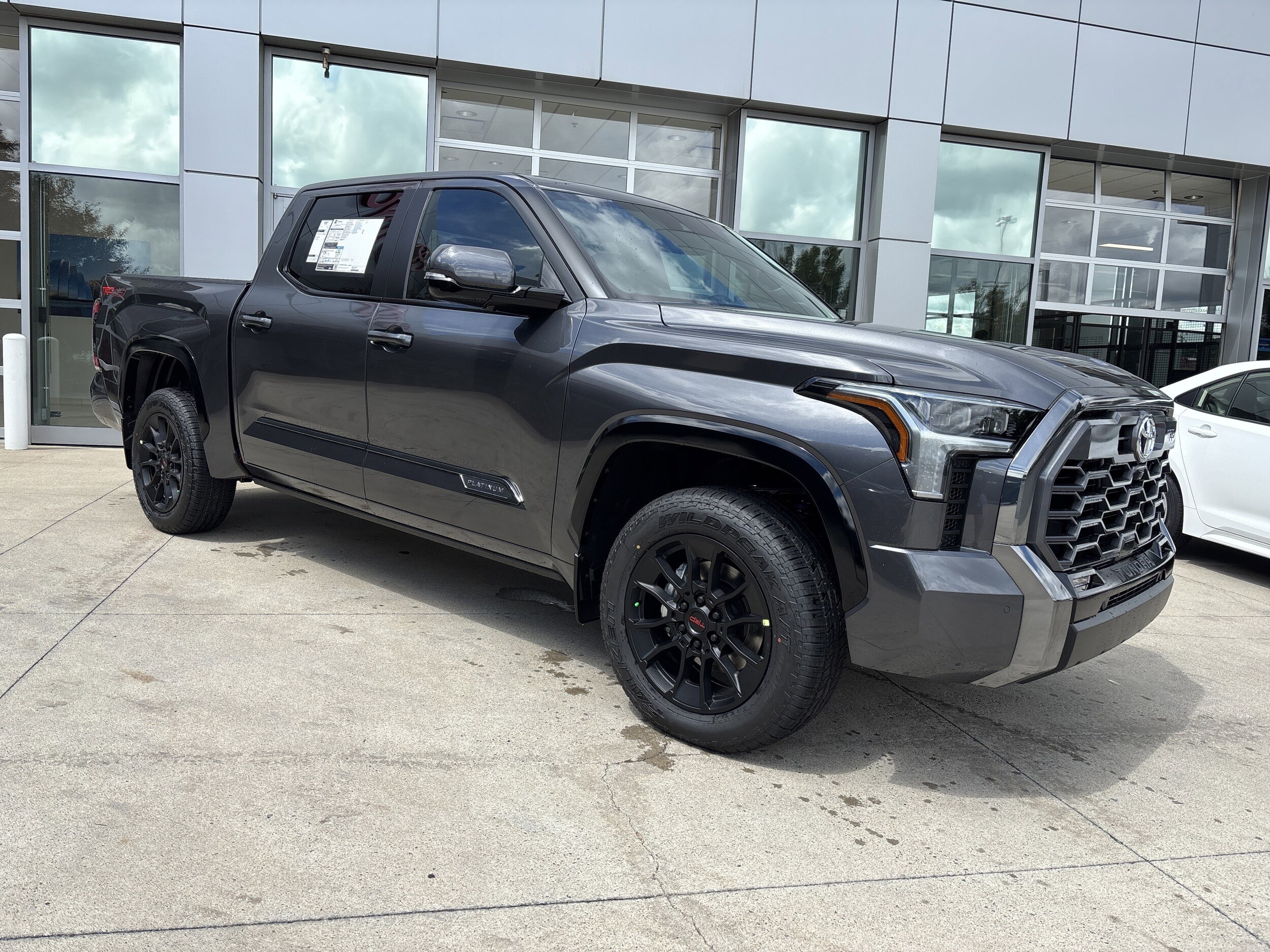 バックカントリーTundra Ultimate チャコール・ブラック New 2026 Toyota Tundra 4WD For Sale in Merriam - VIN
