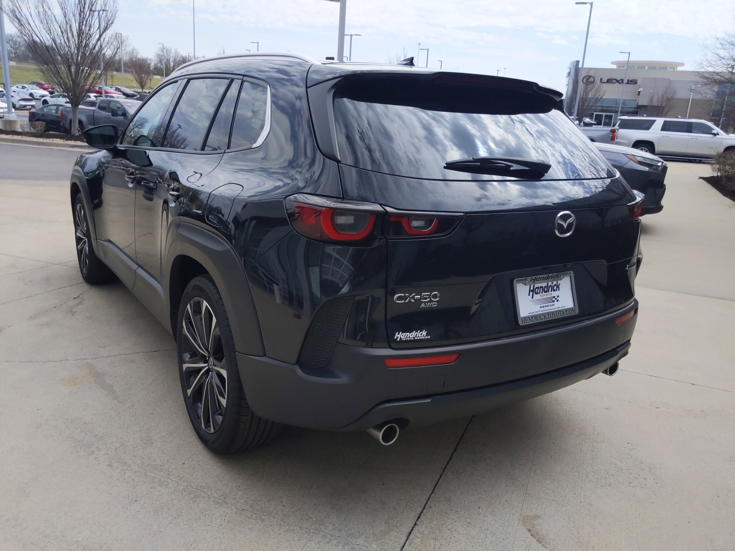 2025 Mazda CX-50 2.5 S Premium Plus Package photo 5