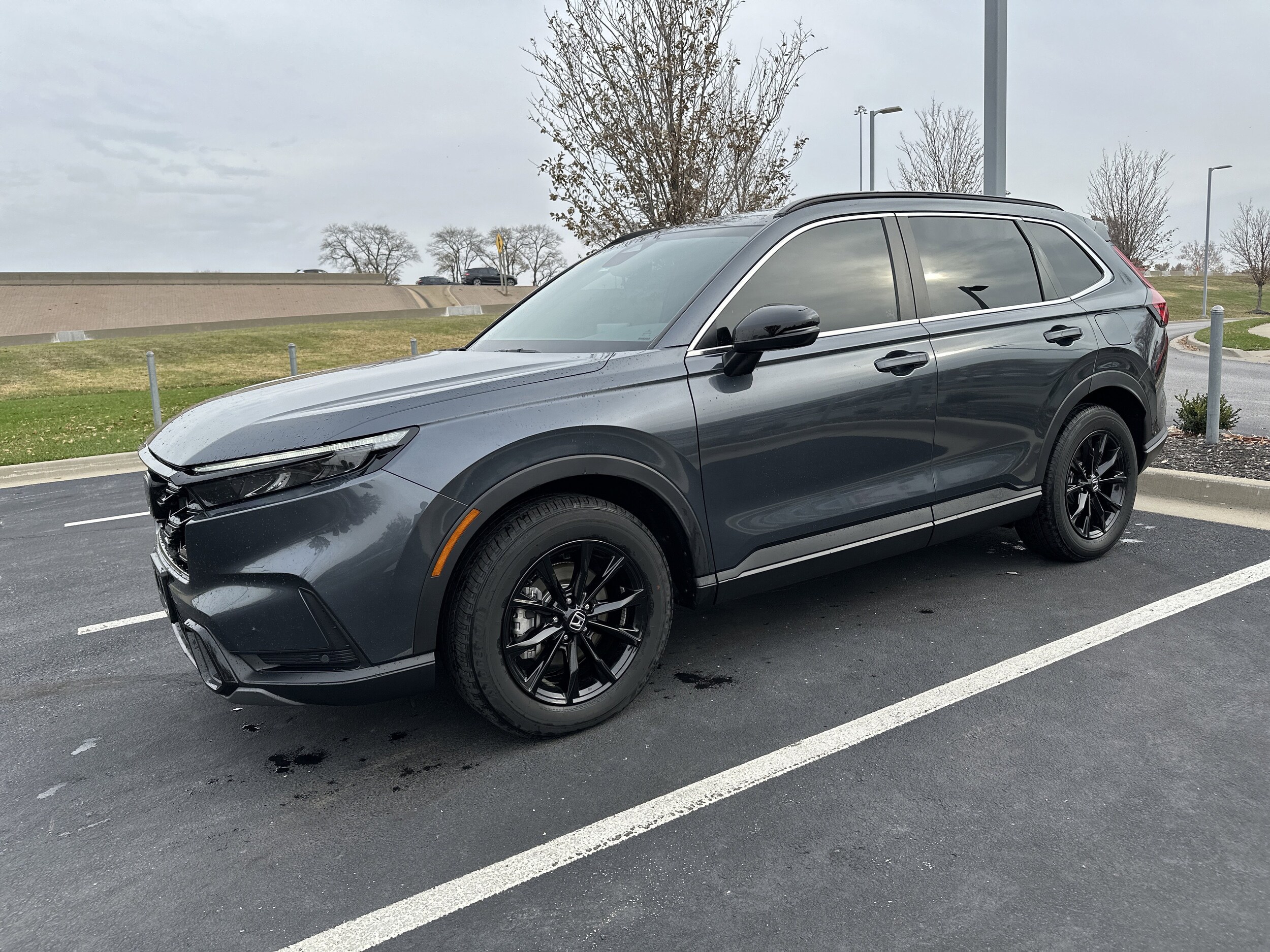 2024 Honda CR-V Hybrid Sport-L photo 3