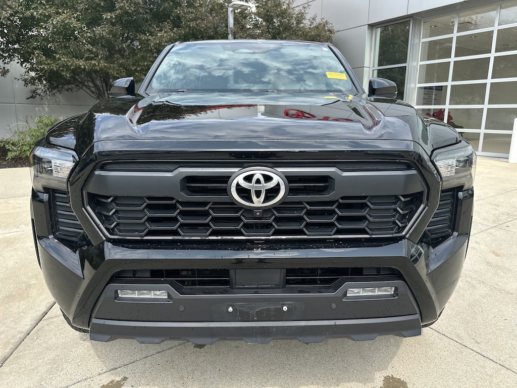 Used 2024 Toyota Tacoma 4WD TRD Off Road Pickup