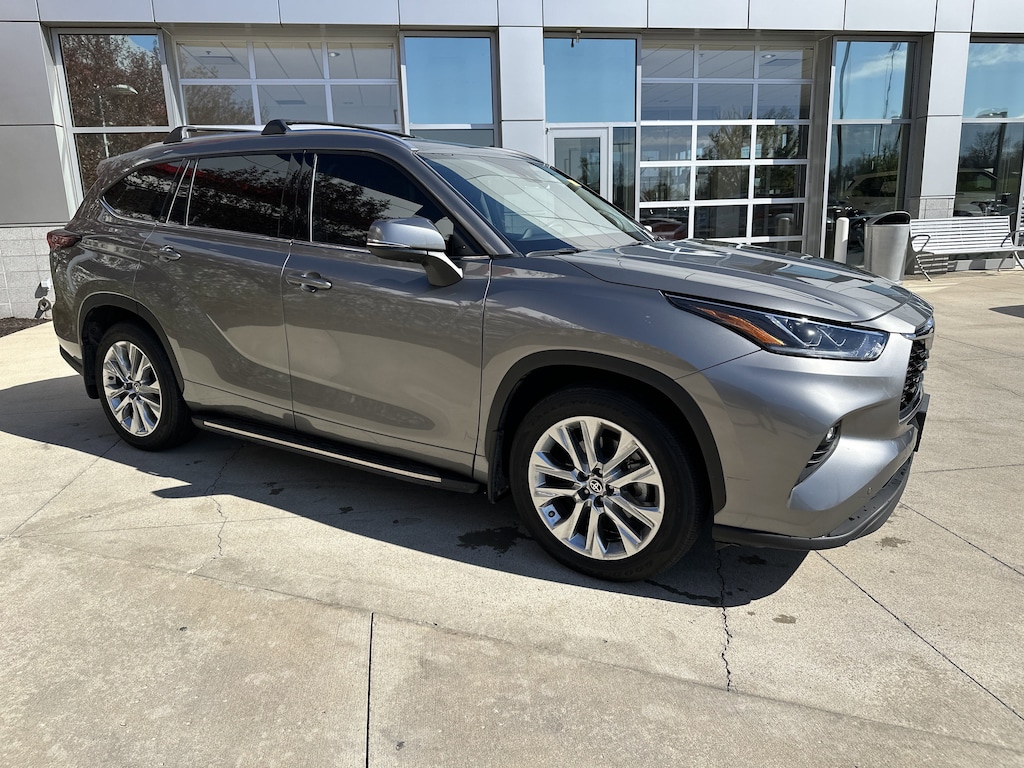 Certified 2025 Toyota Highlander Limited SUV