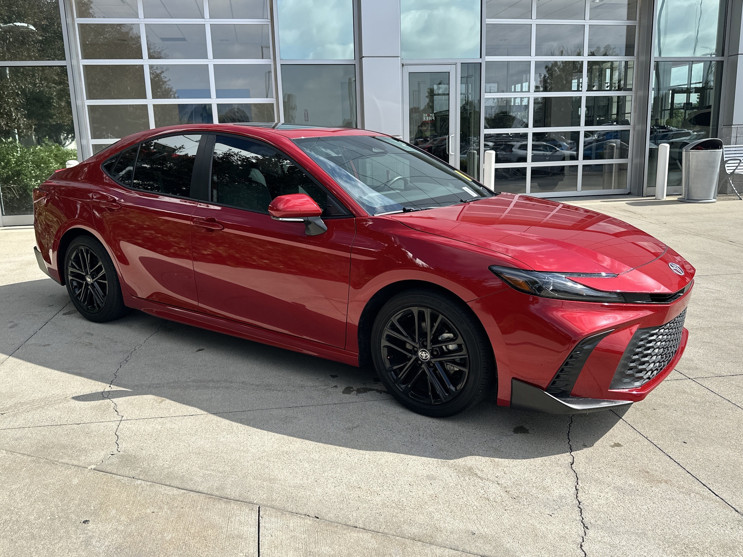 Certified 2025 Toyota Camry SE with VIN 4T1DAACK1SU095368 for sale in Kansas City