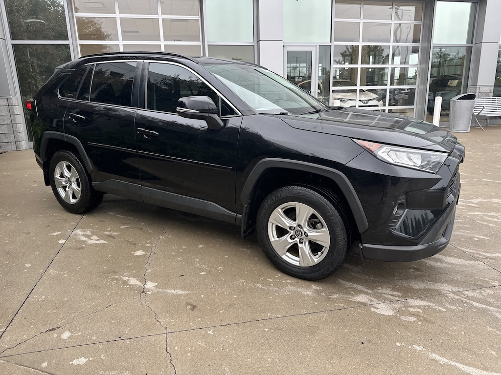 Used 2021 Toyota RAV4 XLE SUV