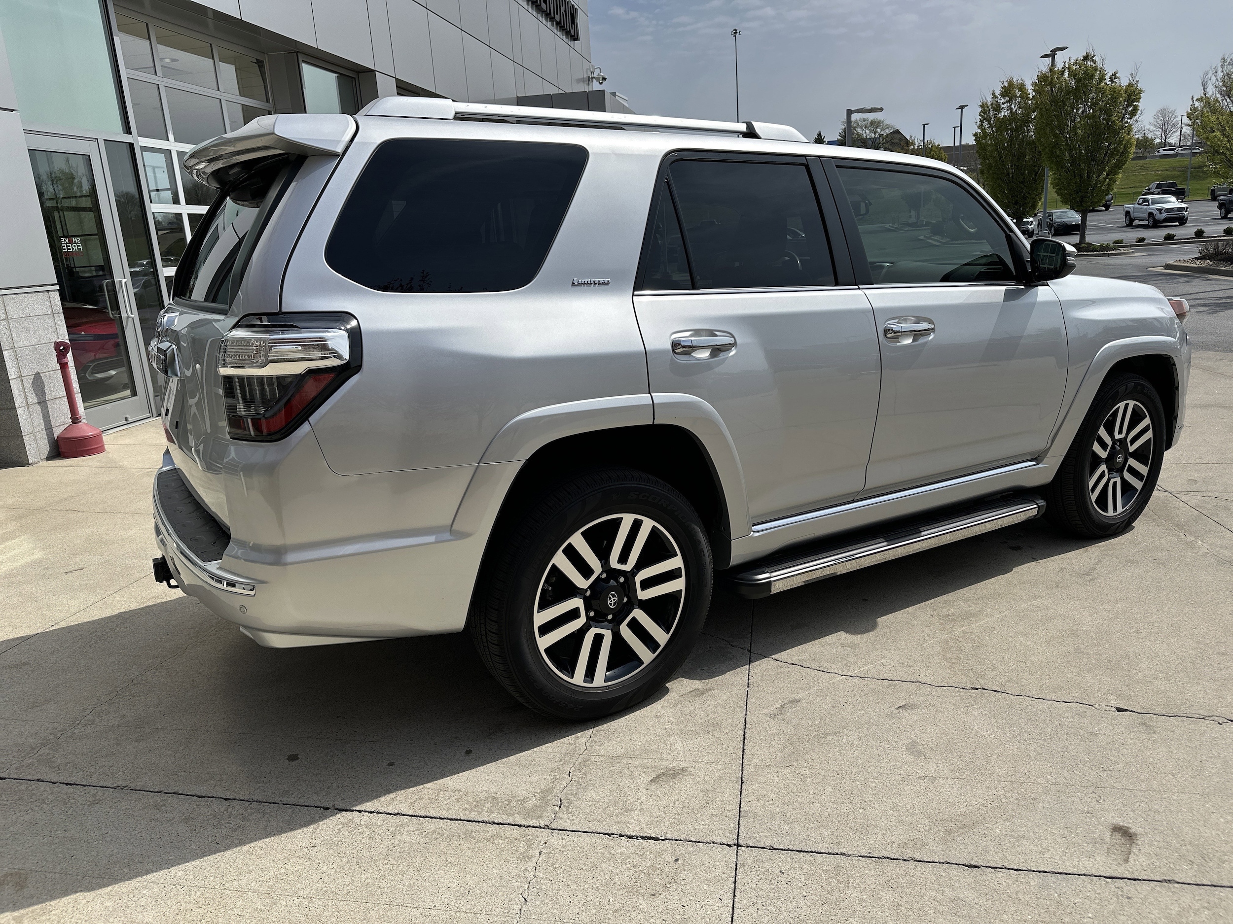2019 Toyota 4Runner Limited photo 4