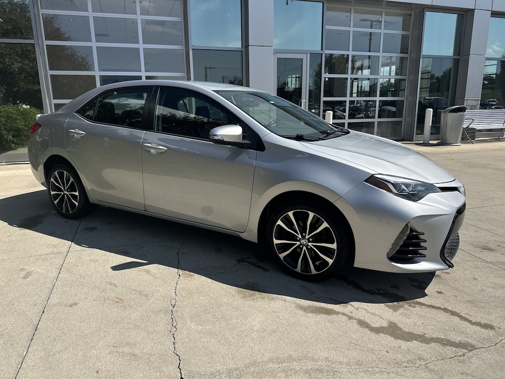 Used 2017 Toyota Corolla SE Sedan