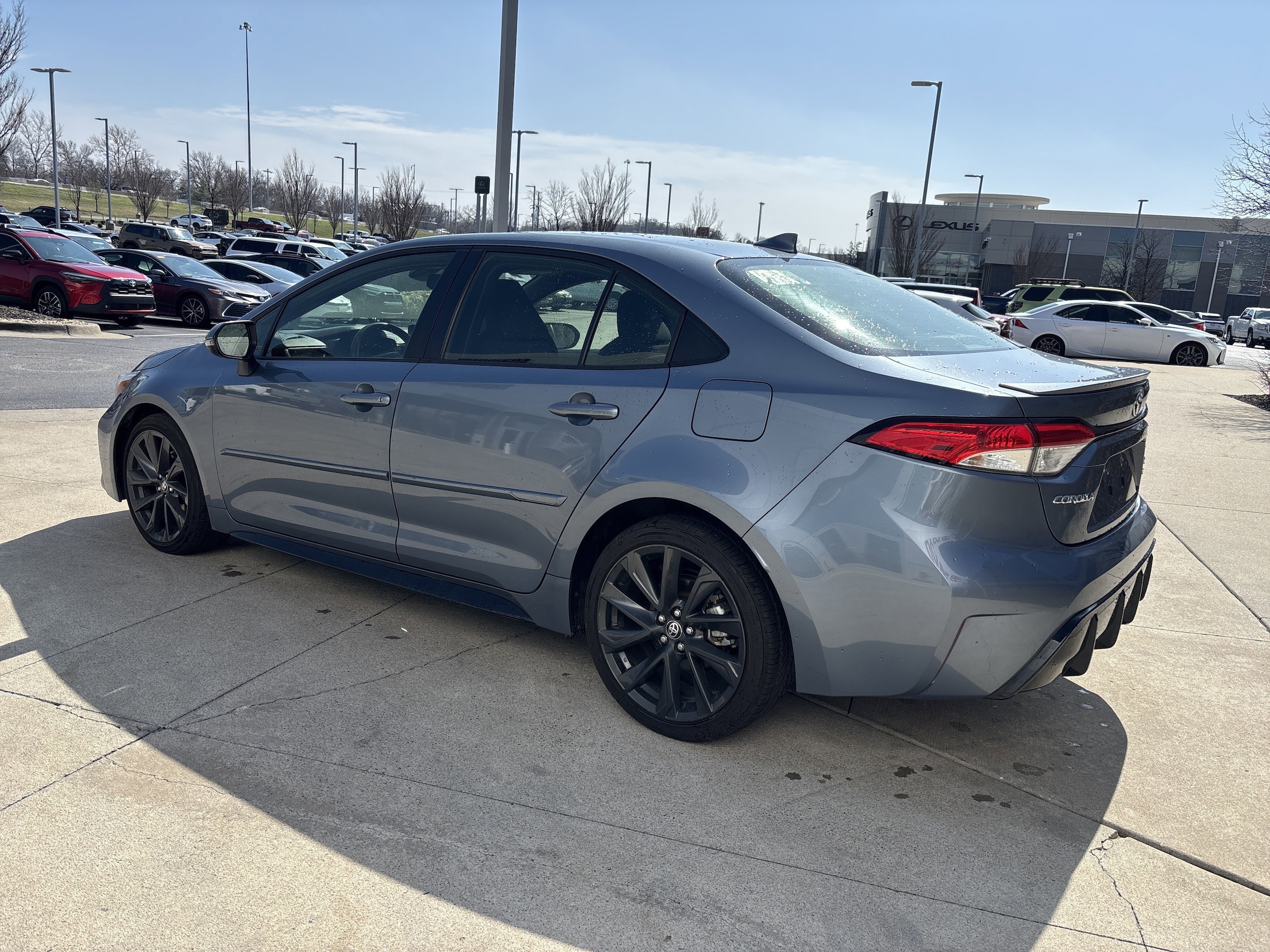 2025 Toyota Corolla Hybrid SE photo 3