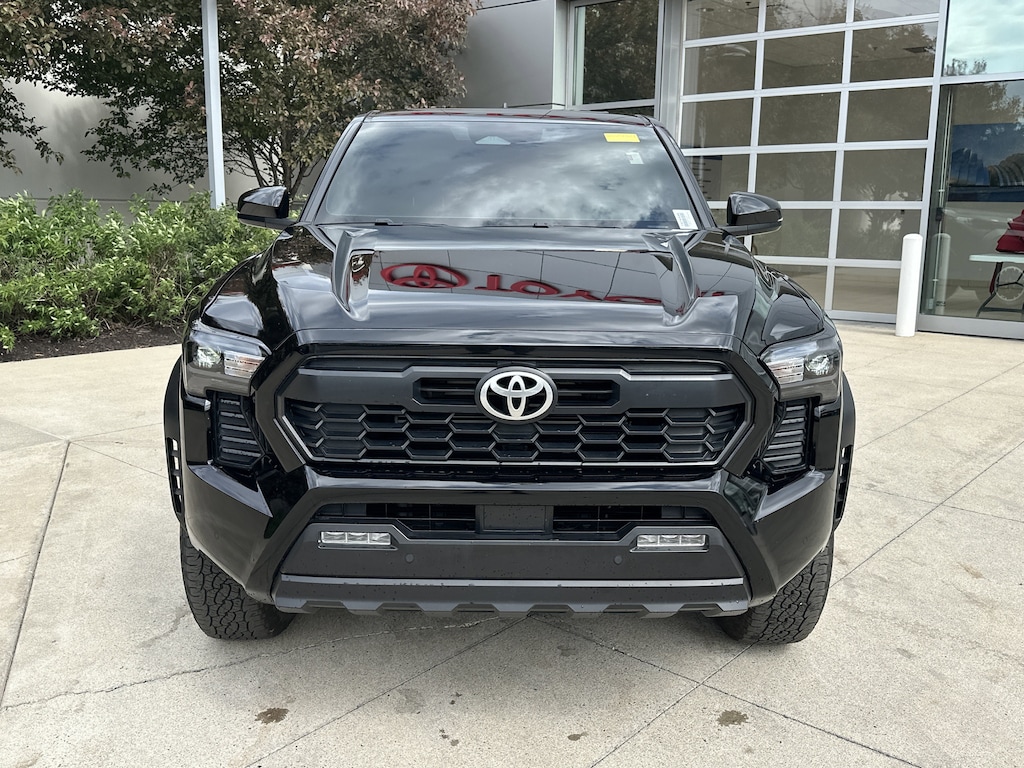 Used 2024 Toyota Tacoma 4WD TRD Off Road Pickup