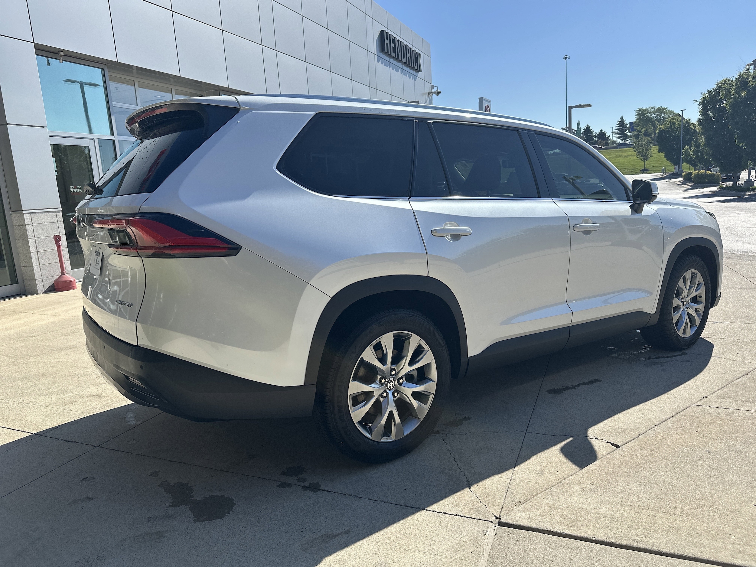 2024 Toyota Grand Highlander Limited photo 4