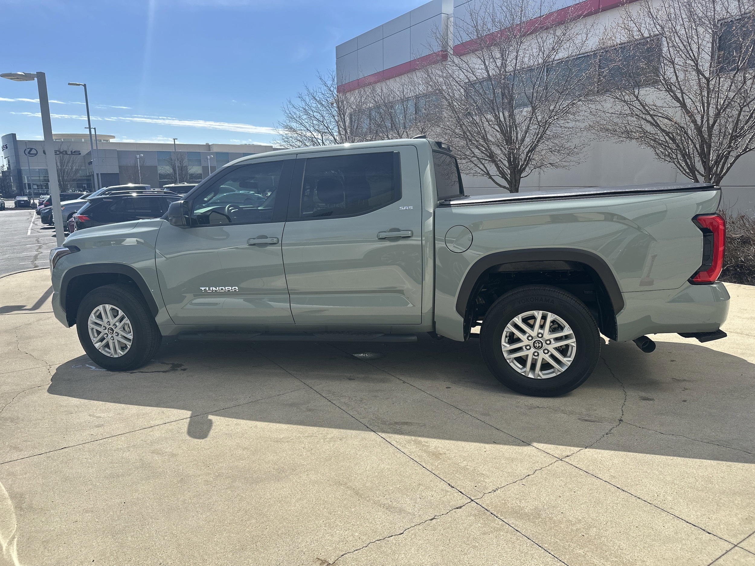 2024 Toyota Tundra 4WD SR5 photo 3
