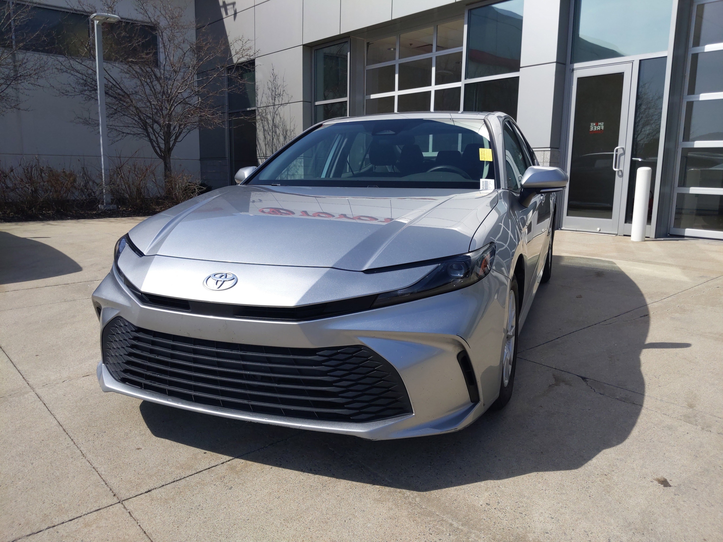 2025 Toyota Camry LE photo 2