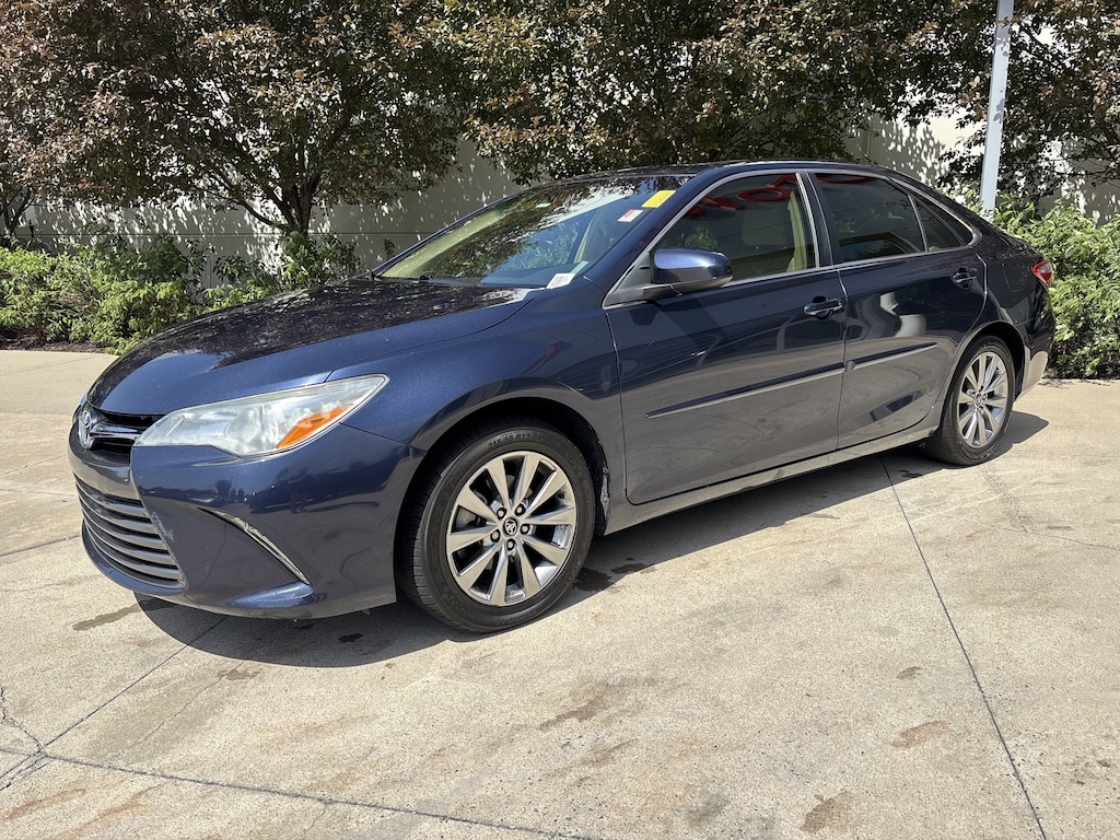 Used 2017 Toyota Camry XLE Sedan