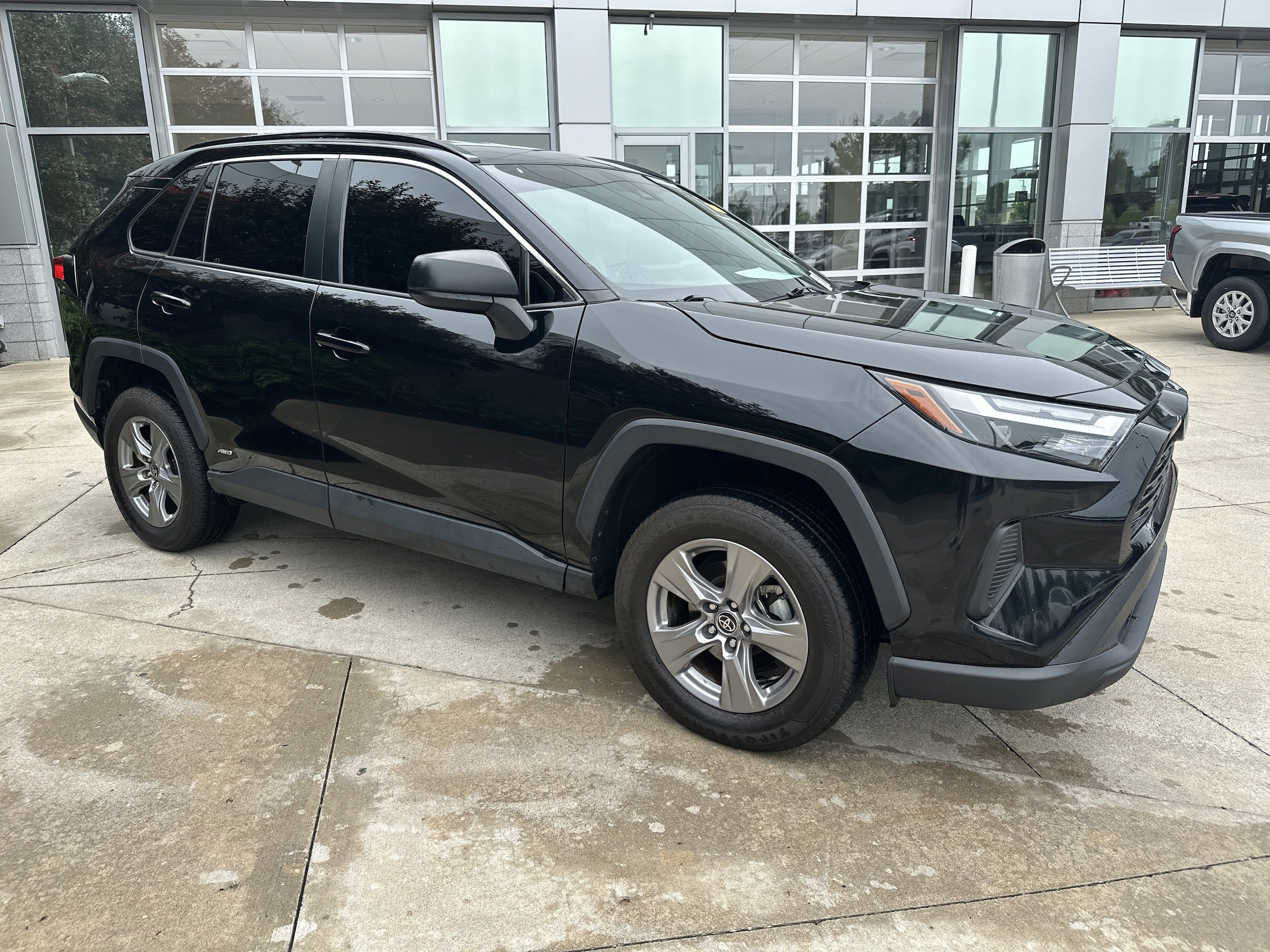 Toyota RAV4 Hybrid LE