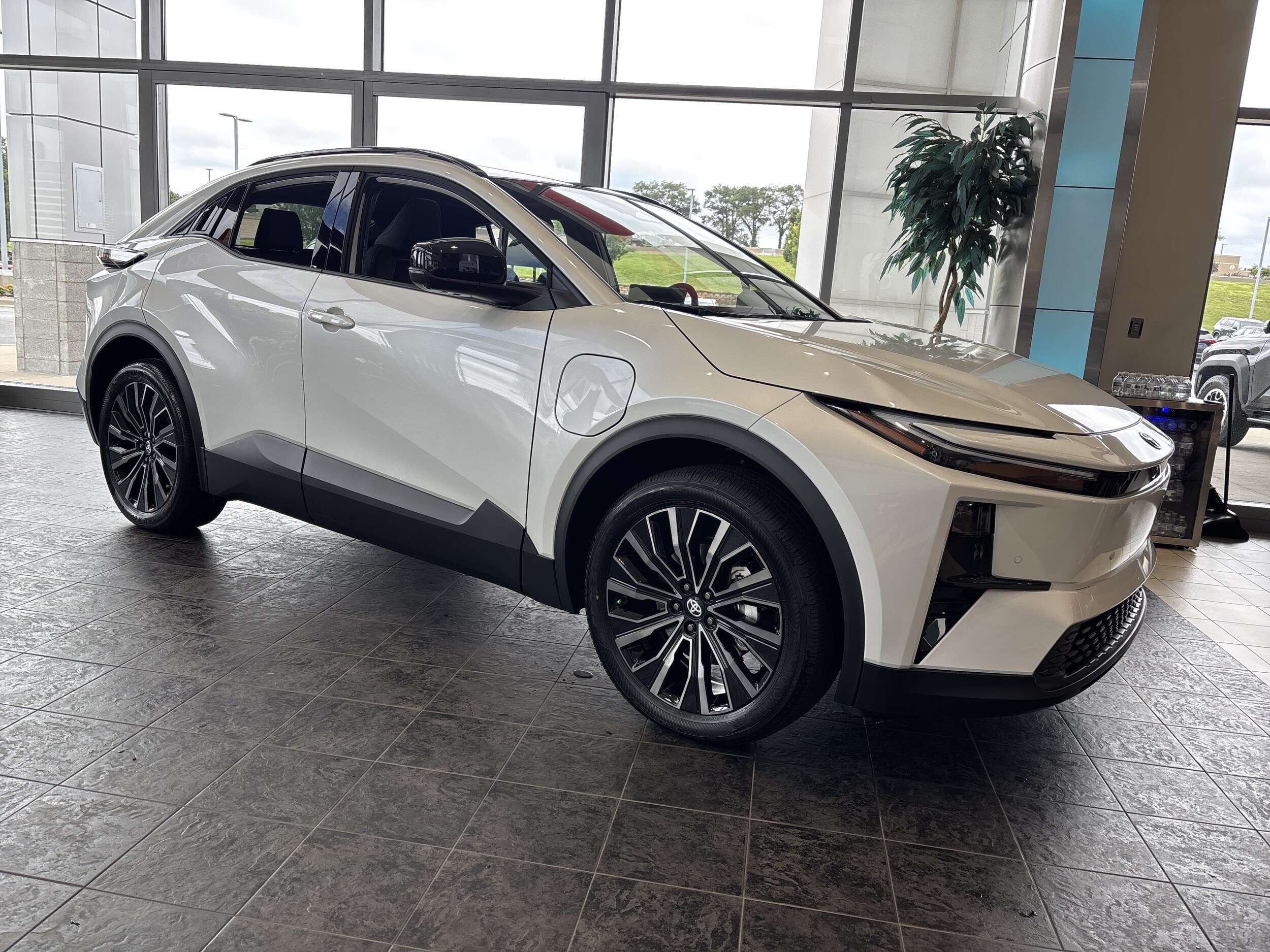 Toyota C-HR XSE