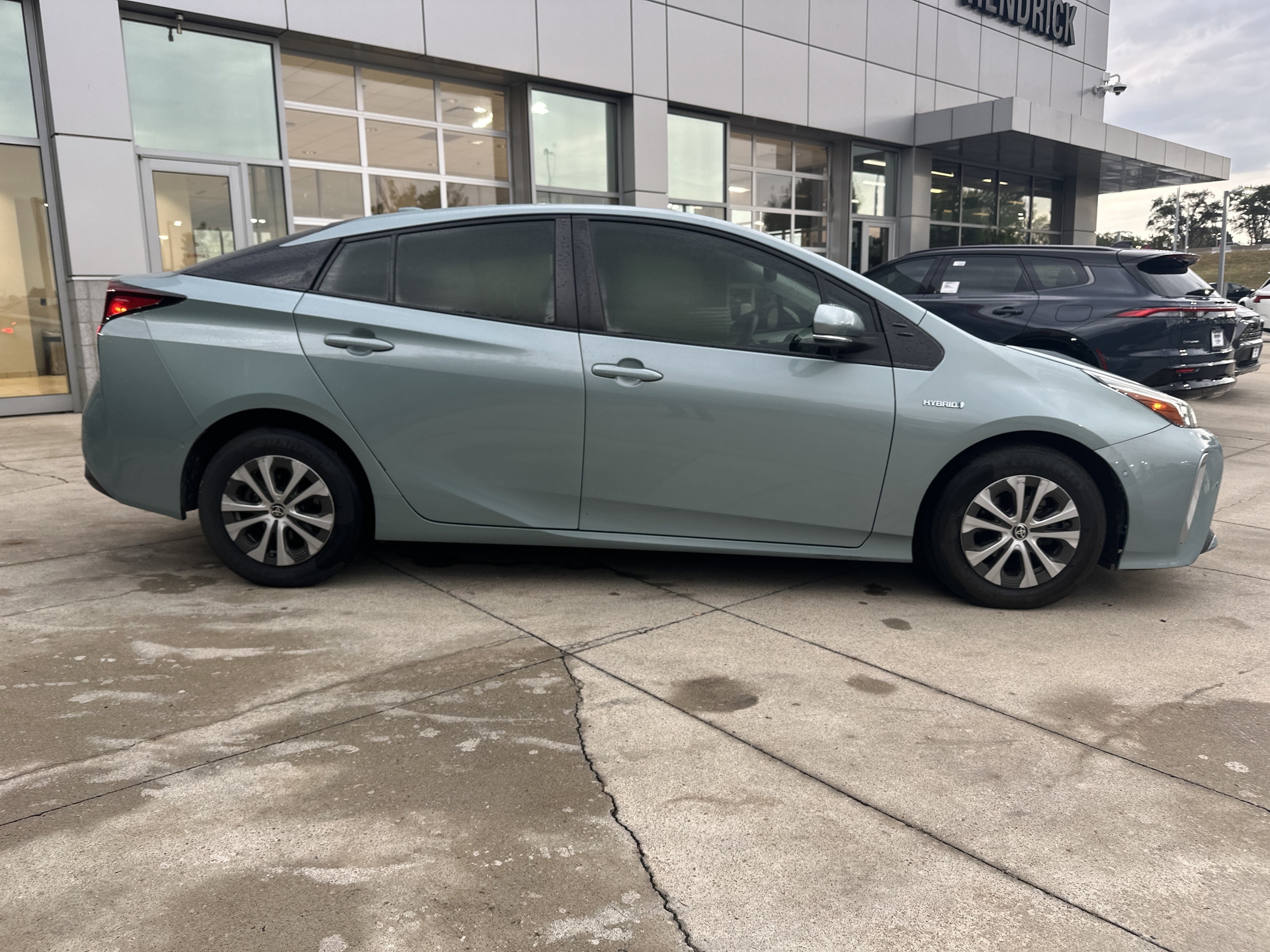 2022 Toyota Prius XLE