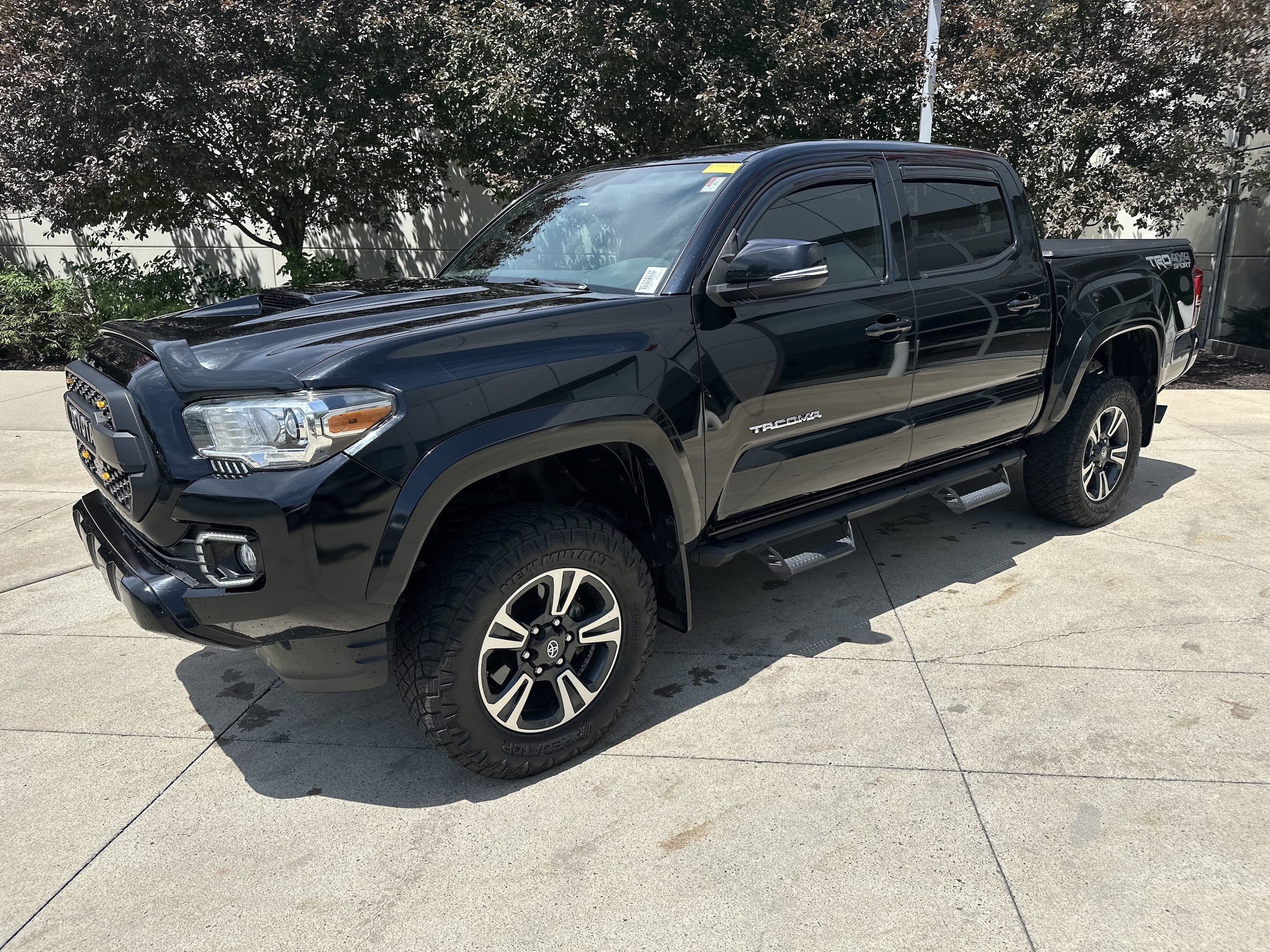 Toyota Tacoma TRD Sport