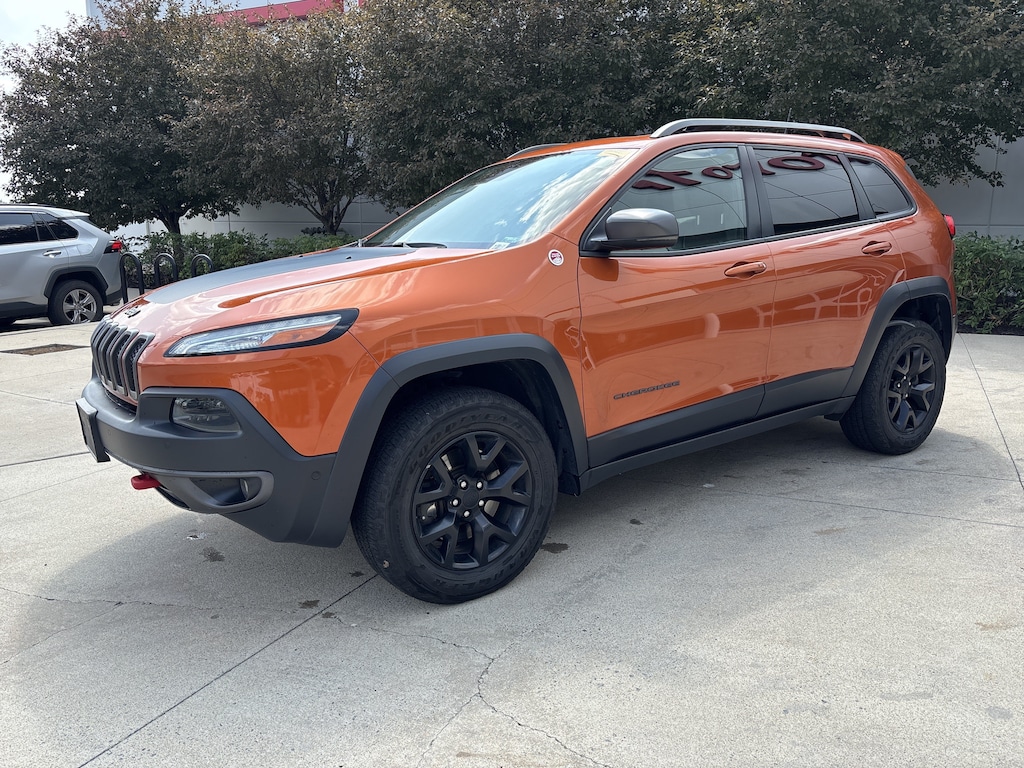 Used 2016 Jeep Cherokee Trailhawk SUV