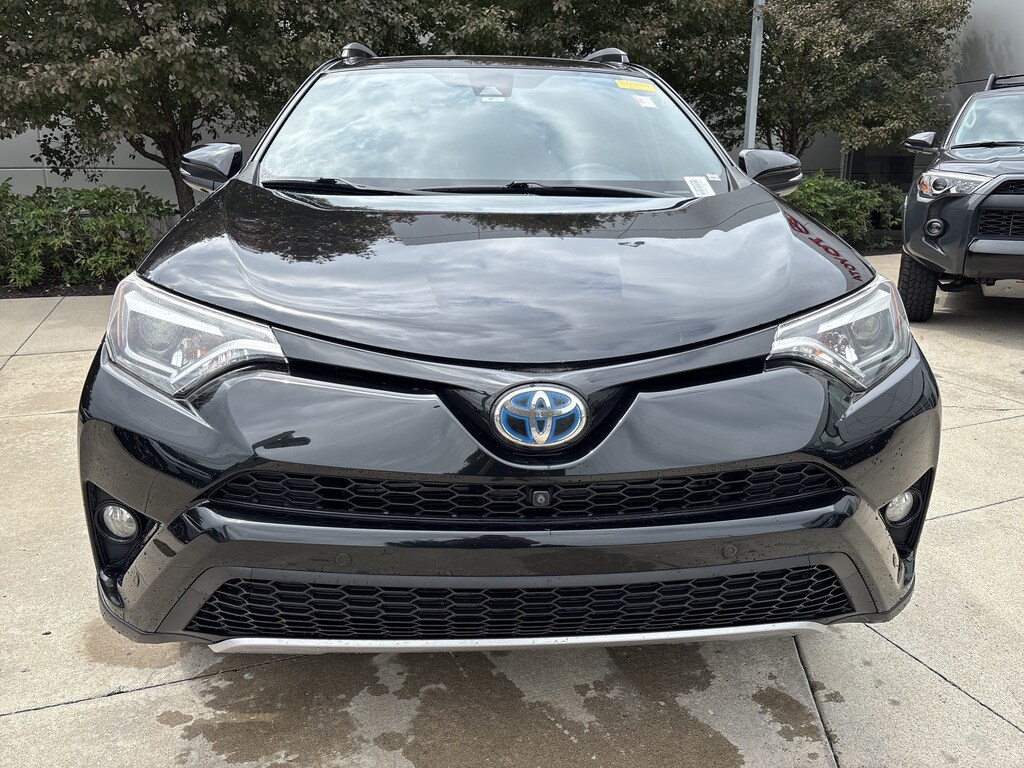 Used 2017 Toyota RAV4 Hybrid SE SUV